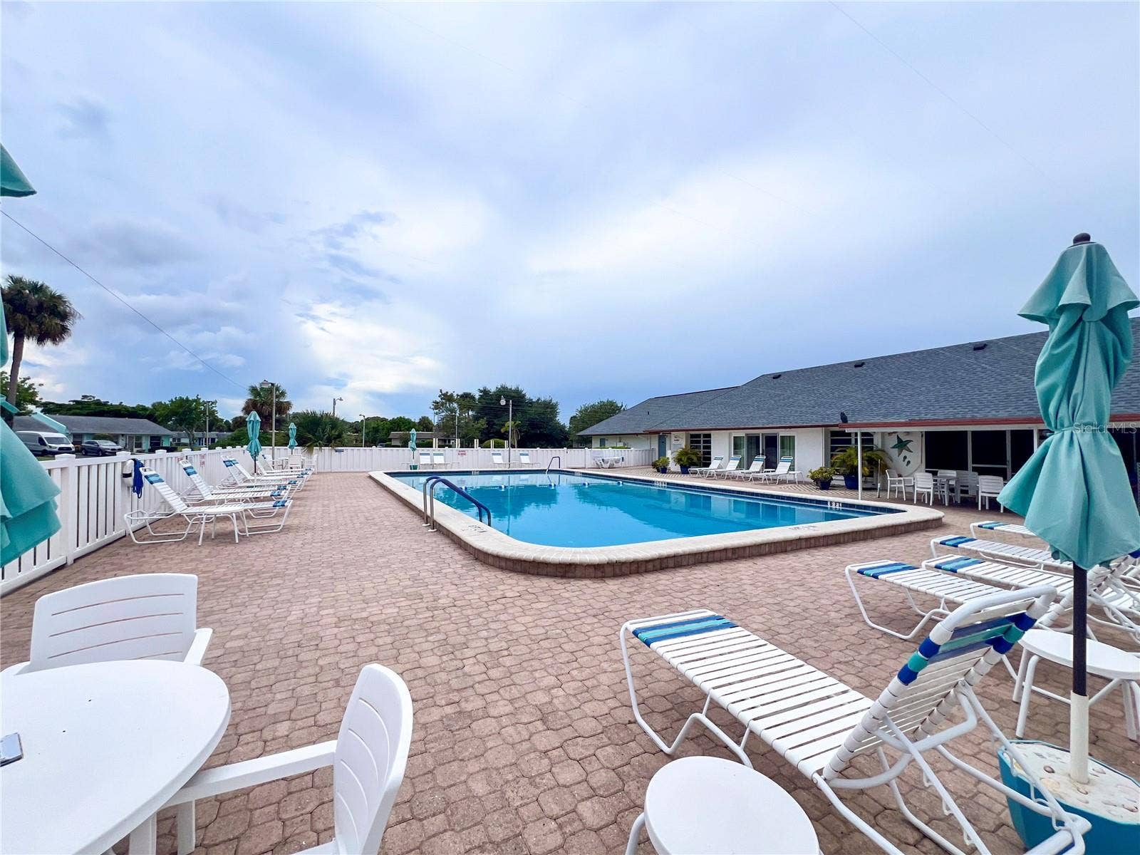 4205 34TH AVENUE DRIVE W, Bradenton, FL 34205 4205 34TH AVENUE DRIVE W, Bradenton, FL 34205
