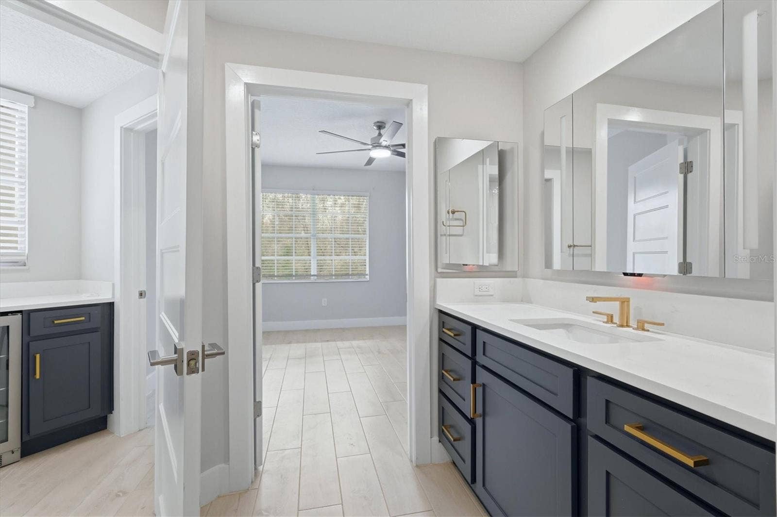 5711 BENTGRASS DRIVE, #19-102, Sarasota, FL 34235 5711 BENTGRASS DRIVE, #19-102, Sarasota, FL 34235