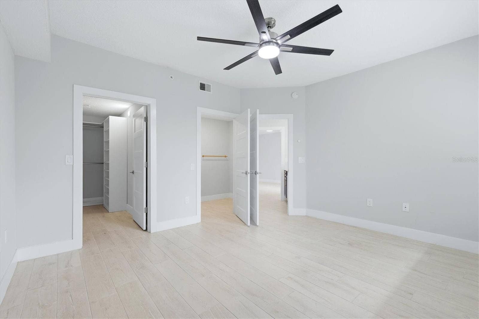 5711 BENTGRASS DRIVE, #19-102, Sarasota, FL 34235 5711 BENTGRASS DRIVE, #19-102, Sarasota, FL 34235