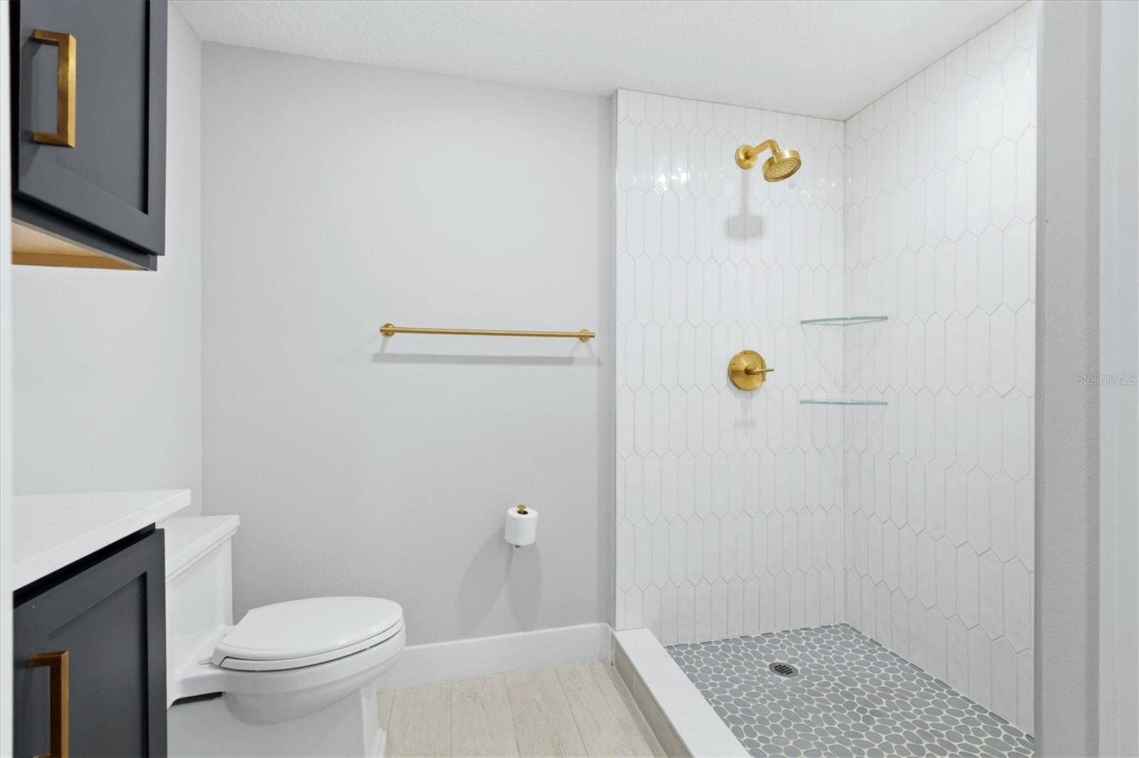 5711 BENTGRASS DRIVE, #19-102, Sarasota, FL 34235 5711 BENTGRASS DRIVE, #19-102, Sarasota, FL 34235