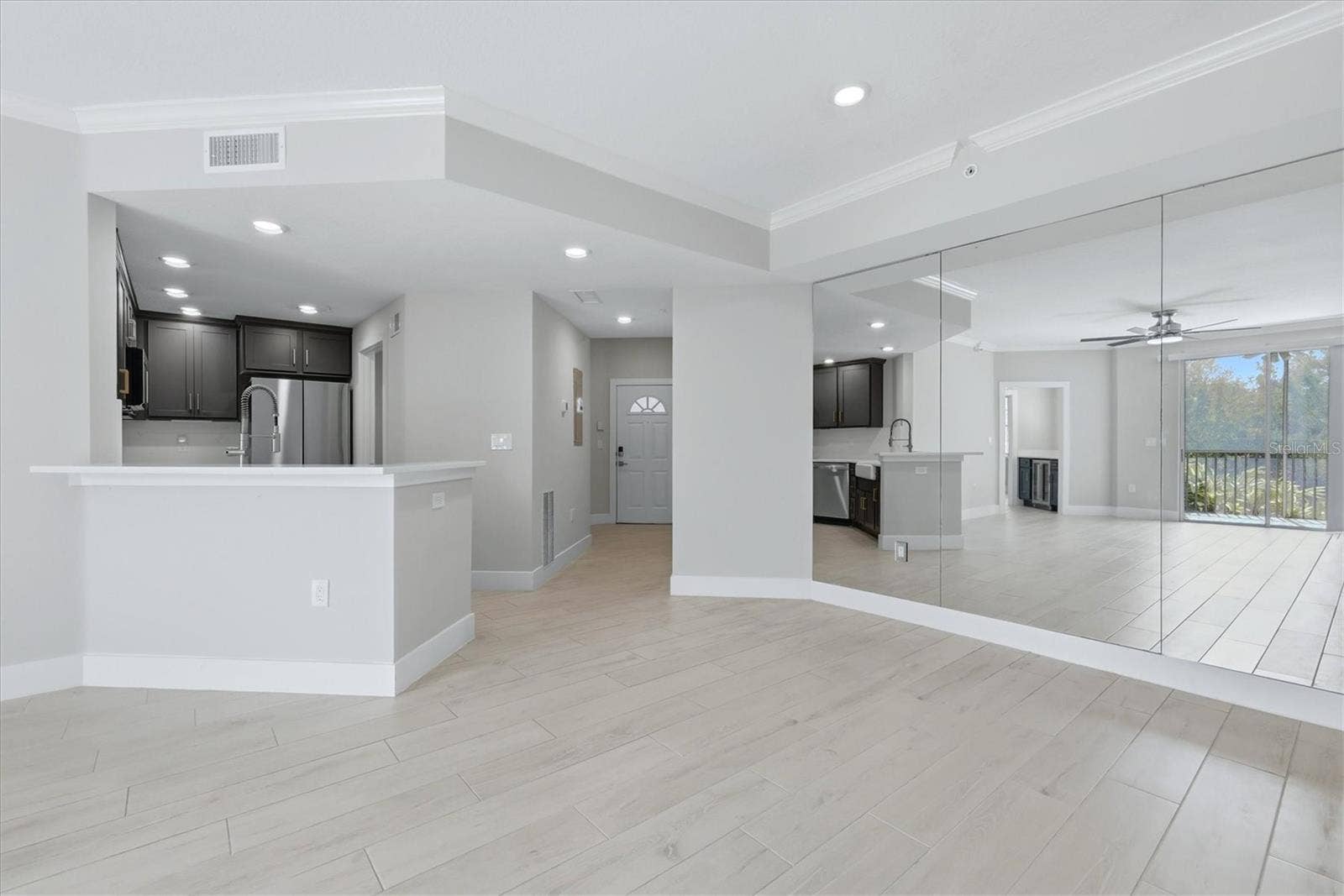 5711 BENTGRASS DRIVE, #19-102, Sarasota, FL 34235 5711 BENTGRASS DRIVE, #19-102, Sarasota, FL 34235