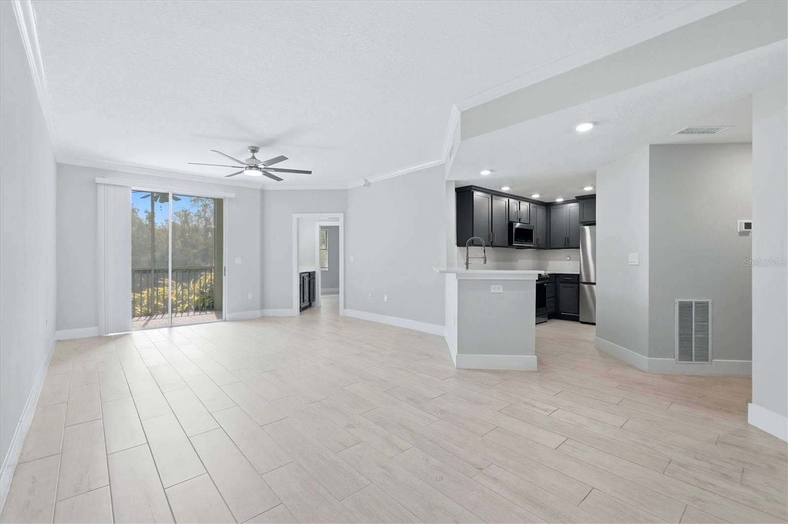 5711 BENTGRASS DRIVE, #19-102, Sarasota, FL 34235 5711 BENTGRASS DRIVE, #19-102, Sarasota, FL 34235