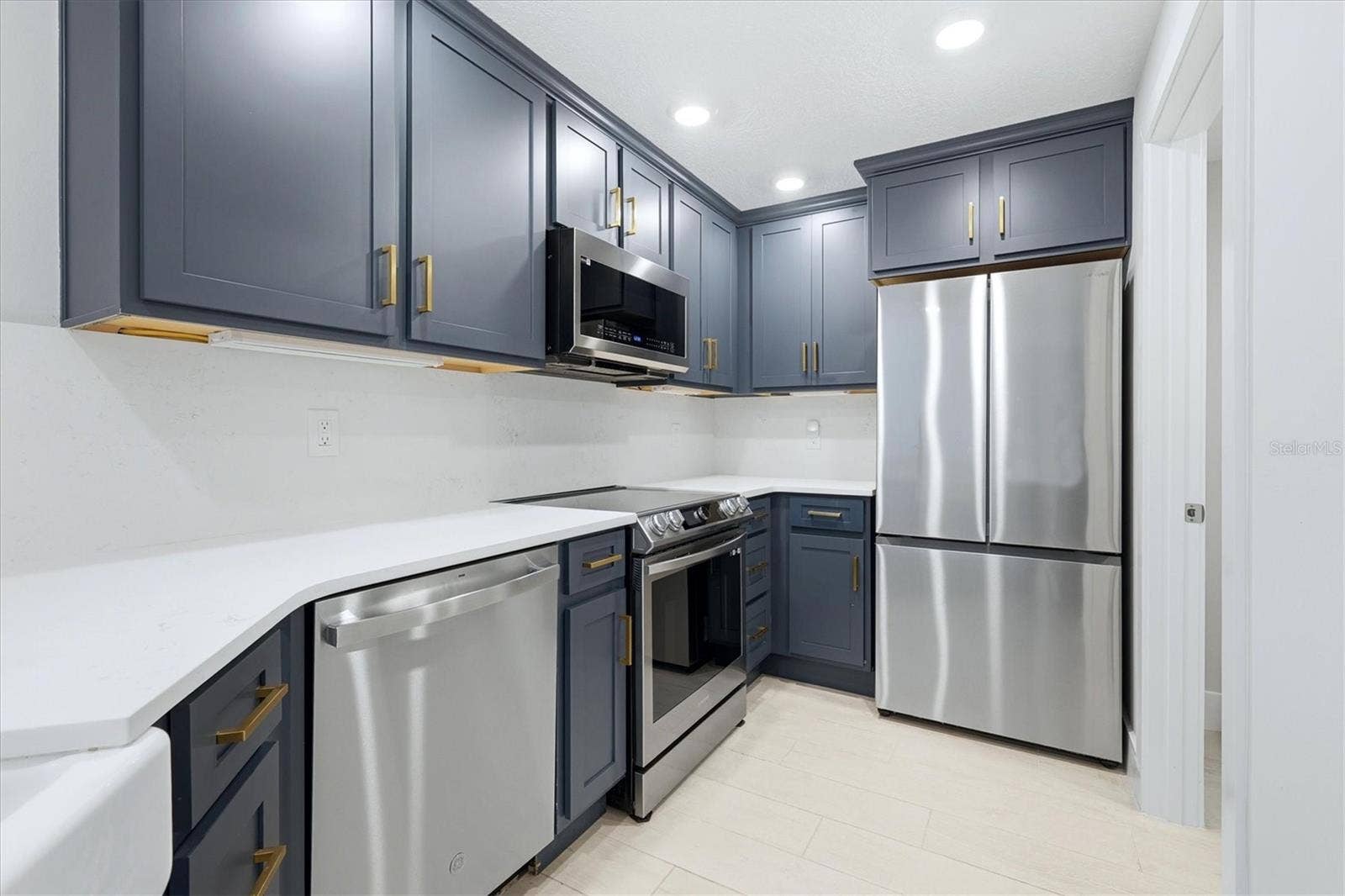 5711 BENTGRASS DRIVE, #19-102, Sarasota, FL 34235 5711 BENTGRASS DRIVE, #19-102, Sarasota, FL 34235