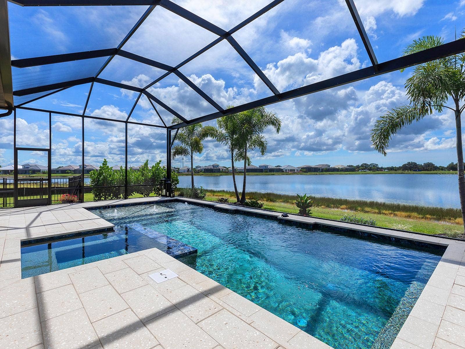 1320 IVORY TUSK CIRCLE, Sarasota, FL 34240 Fenced dog run in the side yard