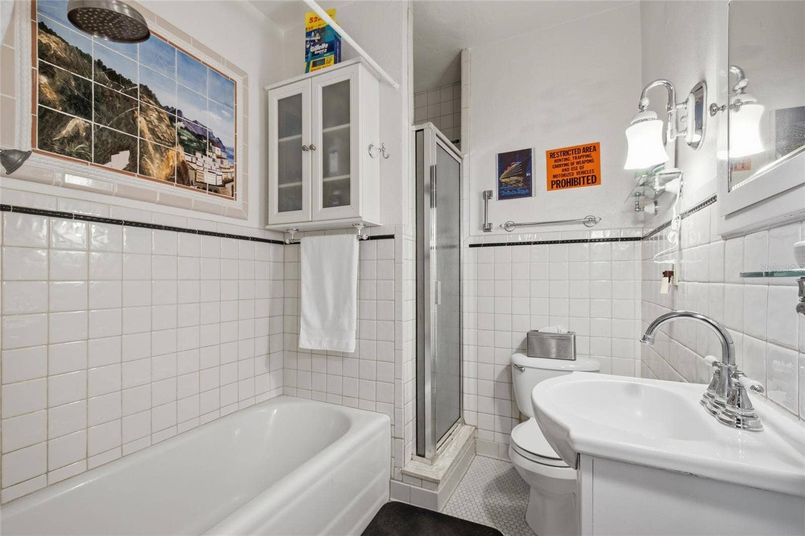Full Bathroom