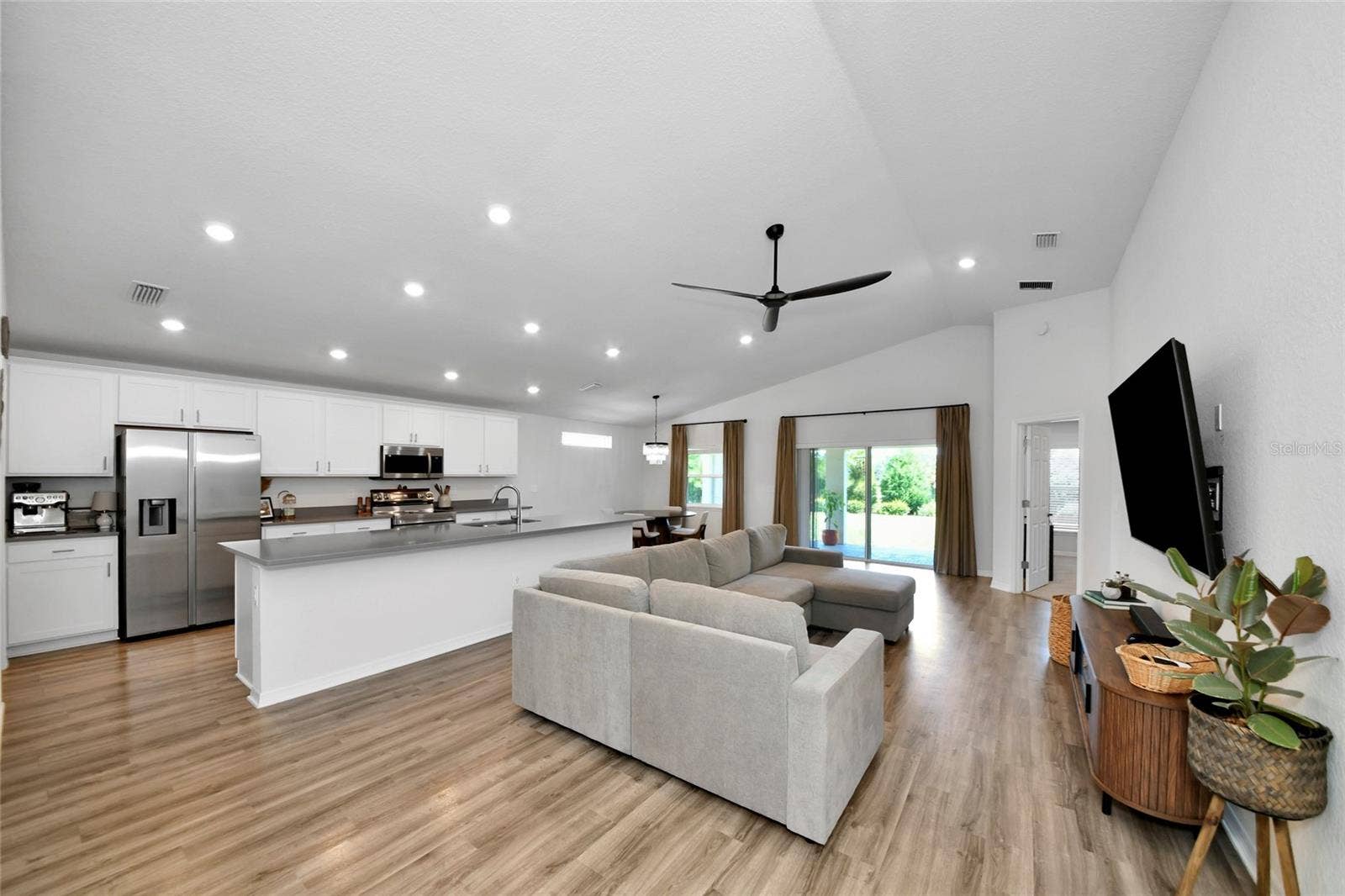 6528 166TH PLACE E, Parrish, FL 34219 6528 166TH PLACE E, Parrish, FL 34219