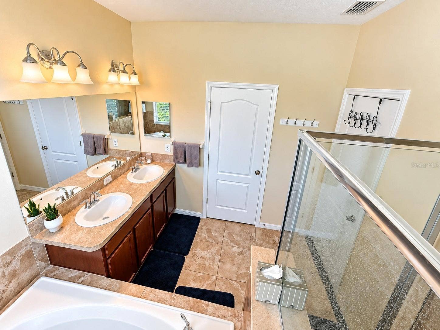 3748 ROUND TABLE COURT, Land O Lakes, FL 34638