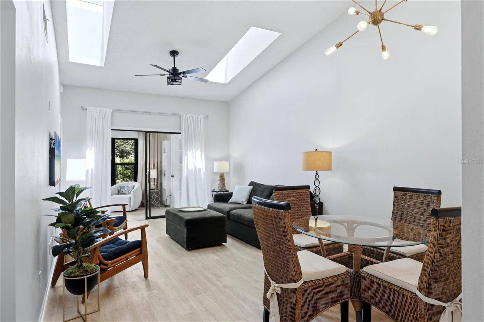 Living room/Dining Room/Cathedral ceilings/ Skylights