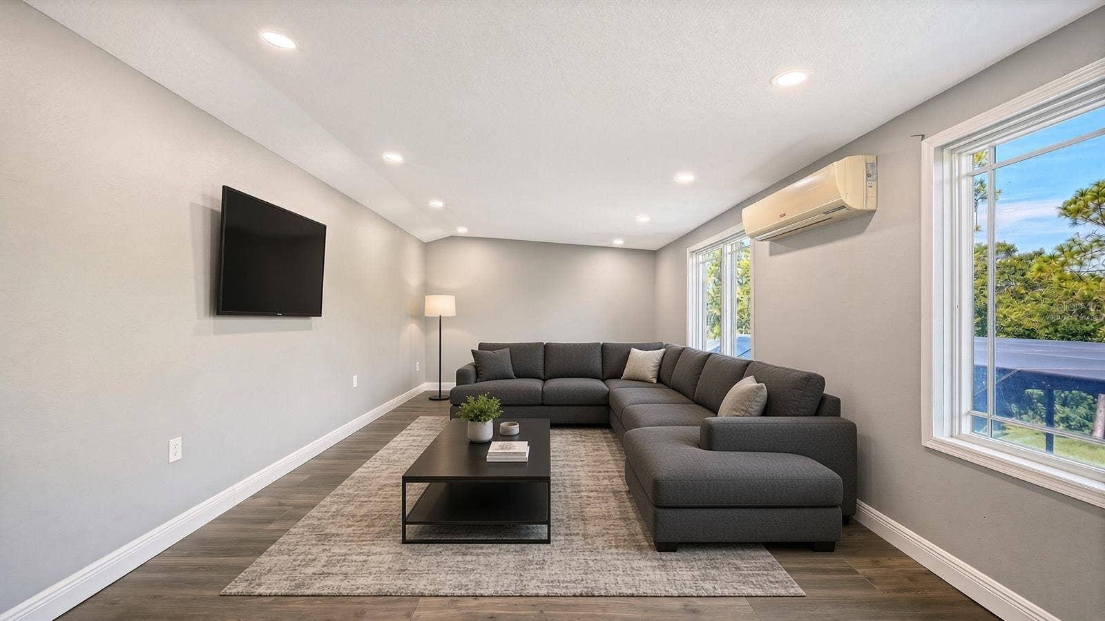 19005 69TH AVENUE E, Bradenton, FL 34211 PHOTO IS VIRTUALLY STAGED