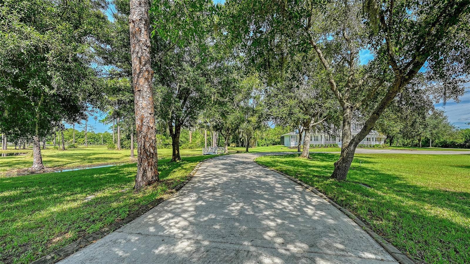 19005 69TH AVENUE E, Bradenton, FL 34211 19005 69TH AVENUE E, Bradenton, FL 34211