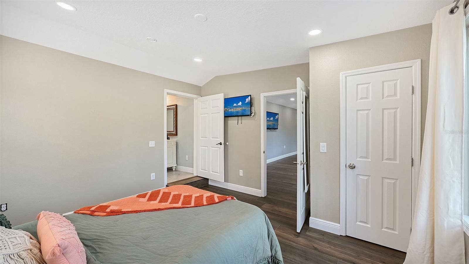 19005 69TH AVENUE E, Bradenton, FL 34211 19005 69TH AVENUE E, Bradenton, FL 34211