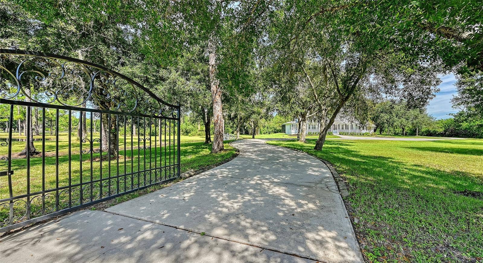 19005 69TH AVENUE E, Bradenton, FL 34211 19005 69TH AVENUE E, Bradenton, FL 34211