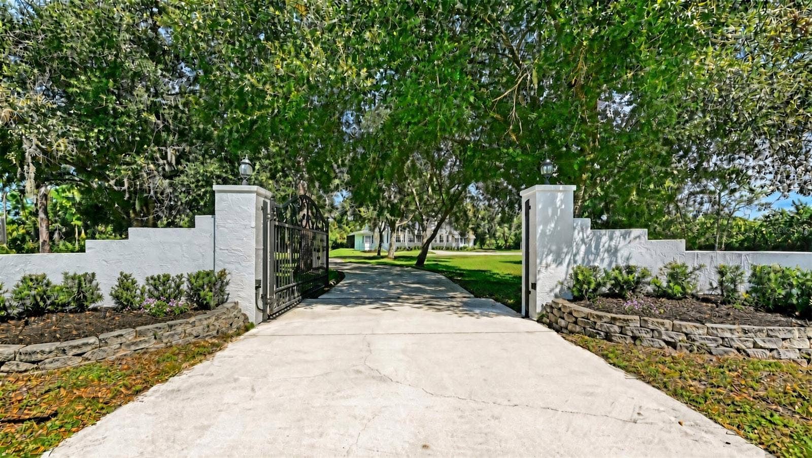 19005 69TH AVENUE E, Bradenton, FL 34211 19005 69TH AVENUE E, Bradenton, FL 34211