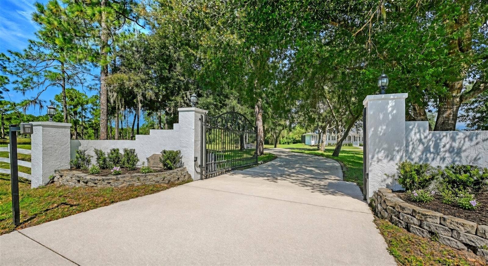 19005 69TH AVENUE E, Bradenton, FL 34211 19005 69TH AVENUE E, Bradenton, FL 34211