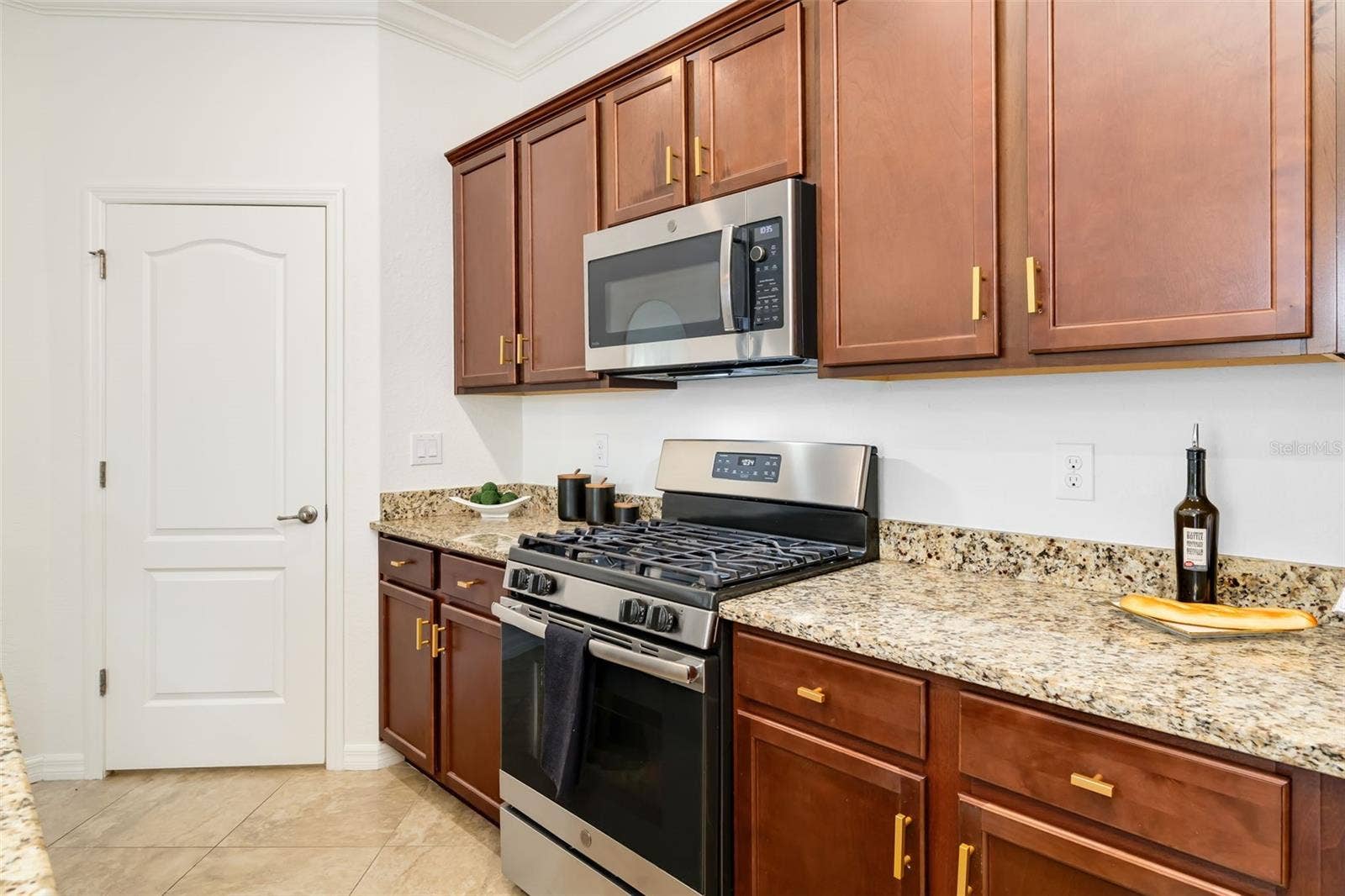 4602 ROYAL DORNOCH CIRCLE, Bradenton, FL 34211 4602 ROYAL DORNOCH CIRCLE, Bradenton, FL 34211