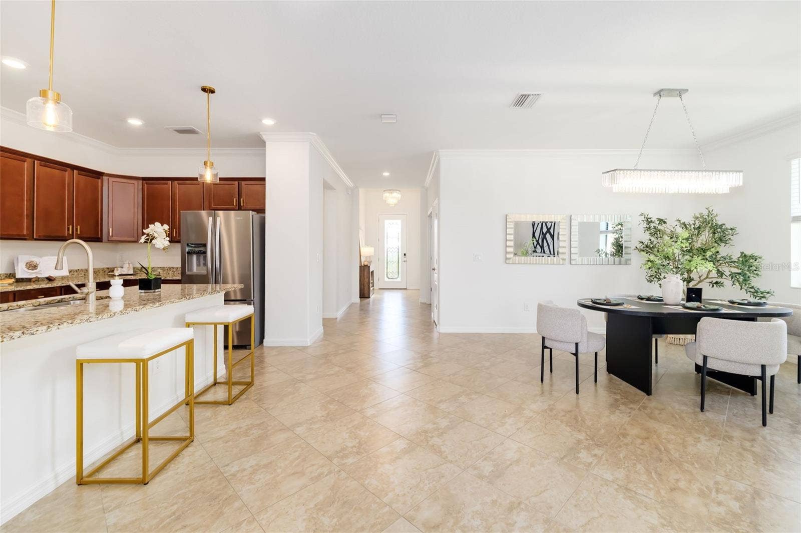 4602 ROYAL DORNOCH CIRCLE, Bradenton, FL 34211 4602 ROYAL DORNOCH CIRCLE, Bradenton, FL 34211