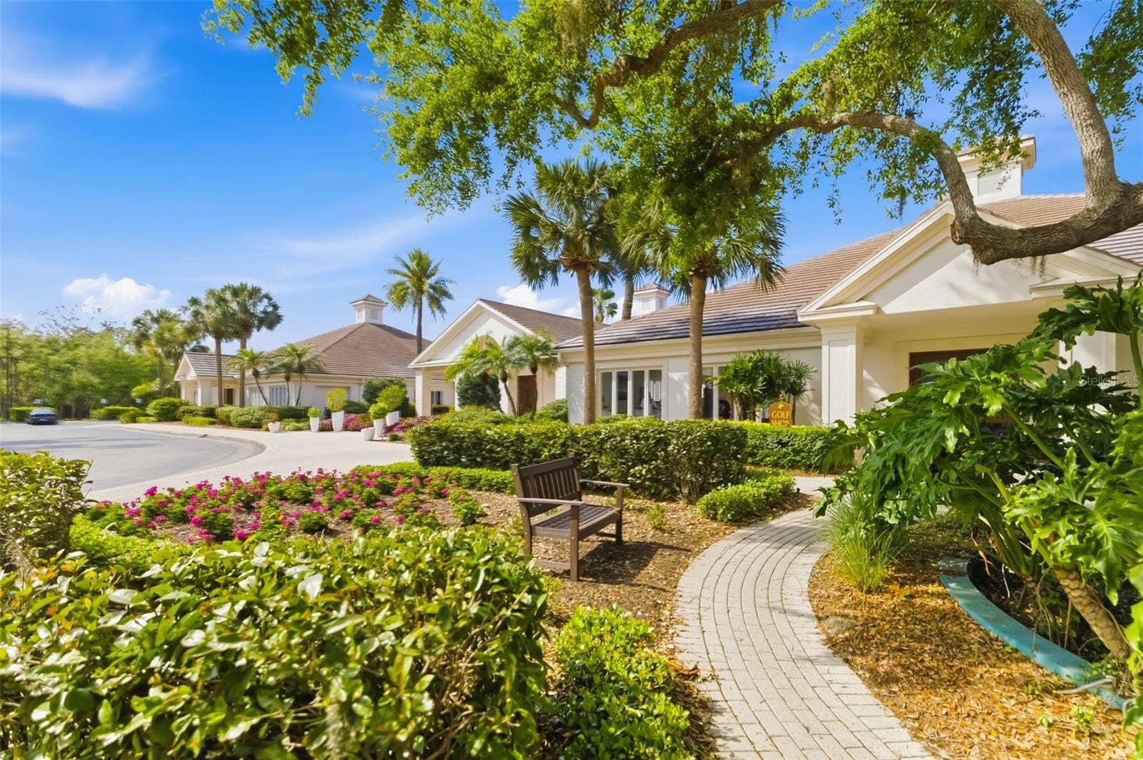 4602 ROYAL DORNOCH CIRCLE, Bradenton, FL 34211 4602 ROYAL DORNOCH CIRCLE, Bradenton, FL 34211