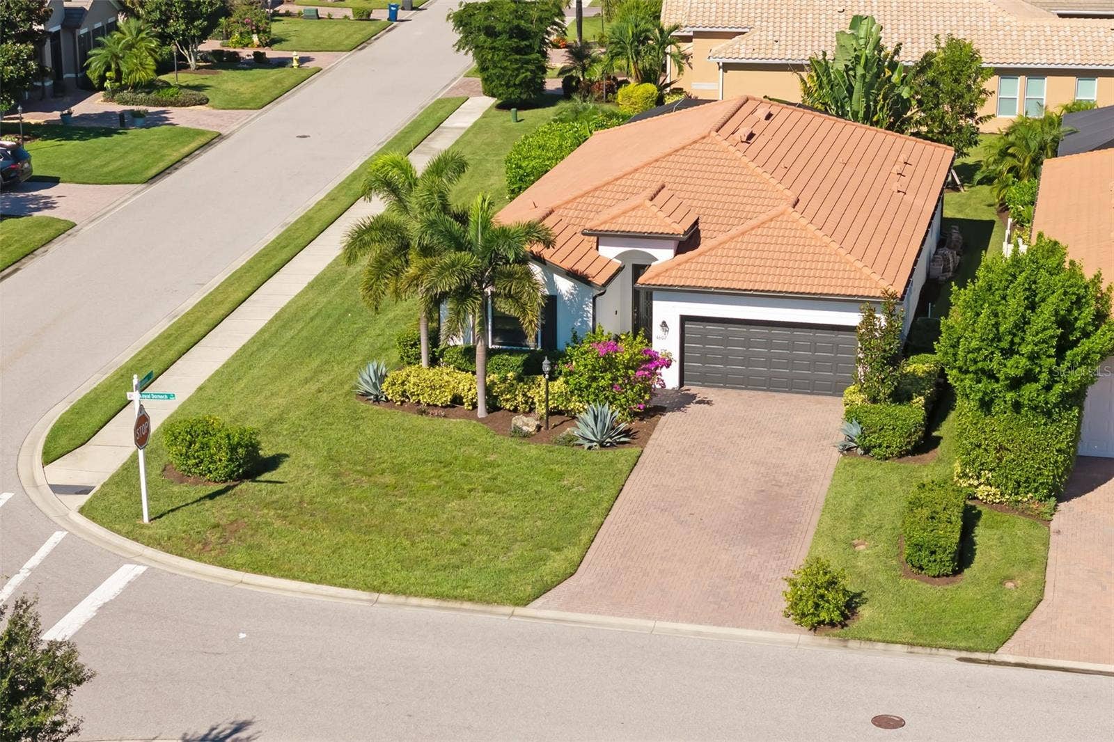 4602 ROYAL DORNOCH CIRCLE, Bradenton, FL 34211 4602 ROYAL DORNOCH CIRCLE, Bradenton, FL 34211