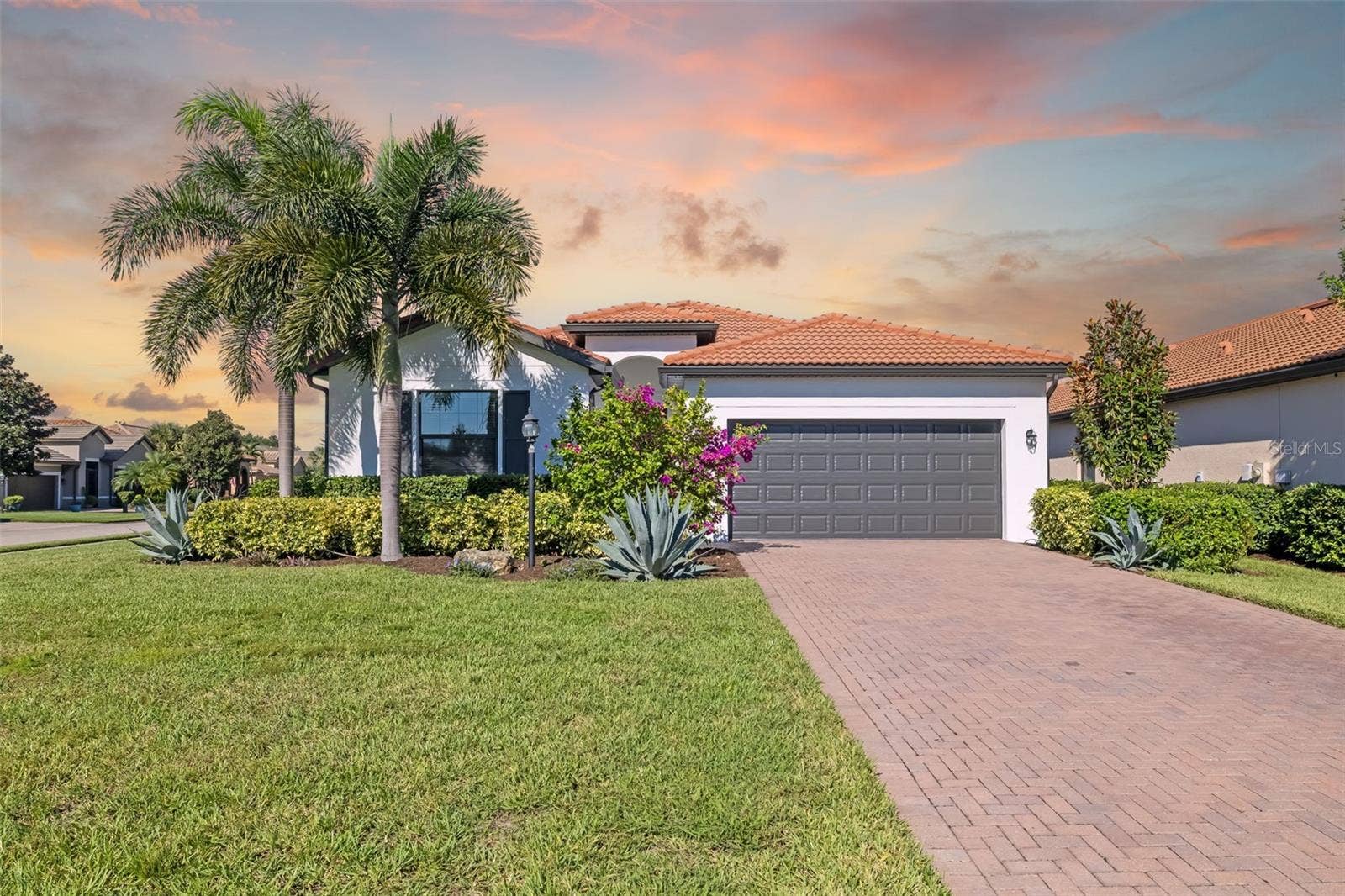 4602 ROYAL DORNOCH CIRCLE, Bradenton, FL 34211 4602 ROYAL DORNOCH CIRCLE, Bradenton, FL 34211