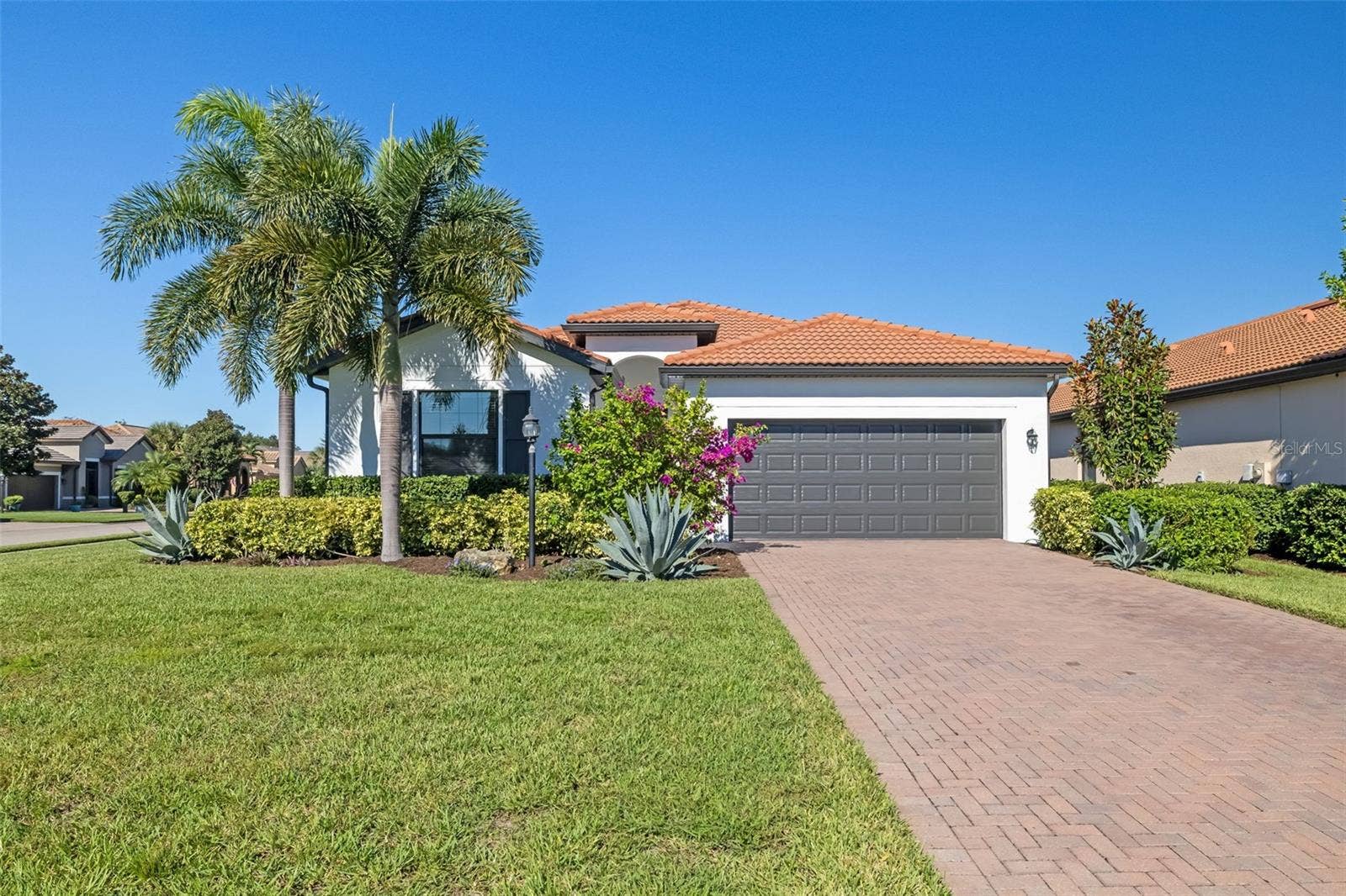 4602 ROYAL DORNOCH CIRCLE, Bradenton, FL 34211 4602 ROYAL DORNOCH CIRCLE, Bradenton, FL 34211