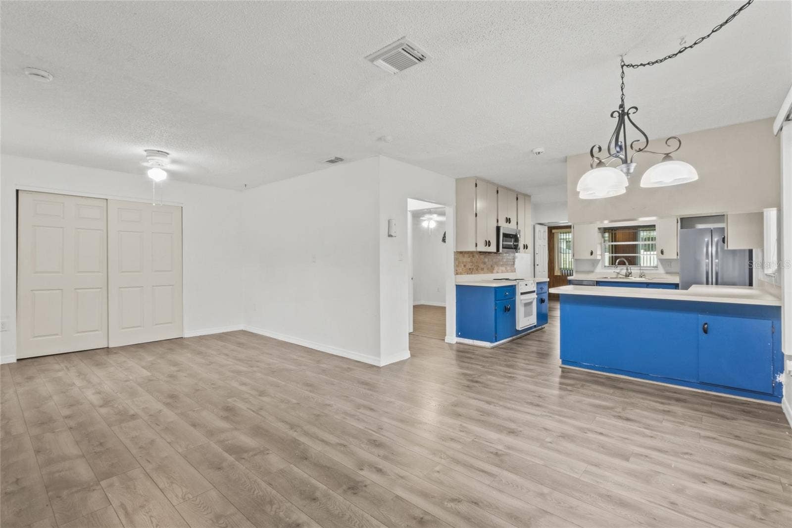 5318 17TH STREET W, Bradenton, FL 34207 Unit A Family Room