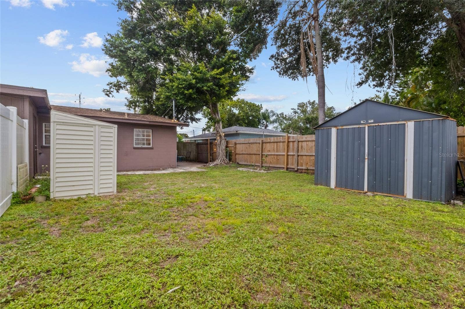 5318 17TH STREET W, Bradenton, FL 34207 Unit B backyard