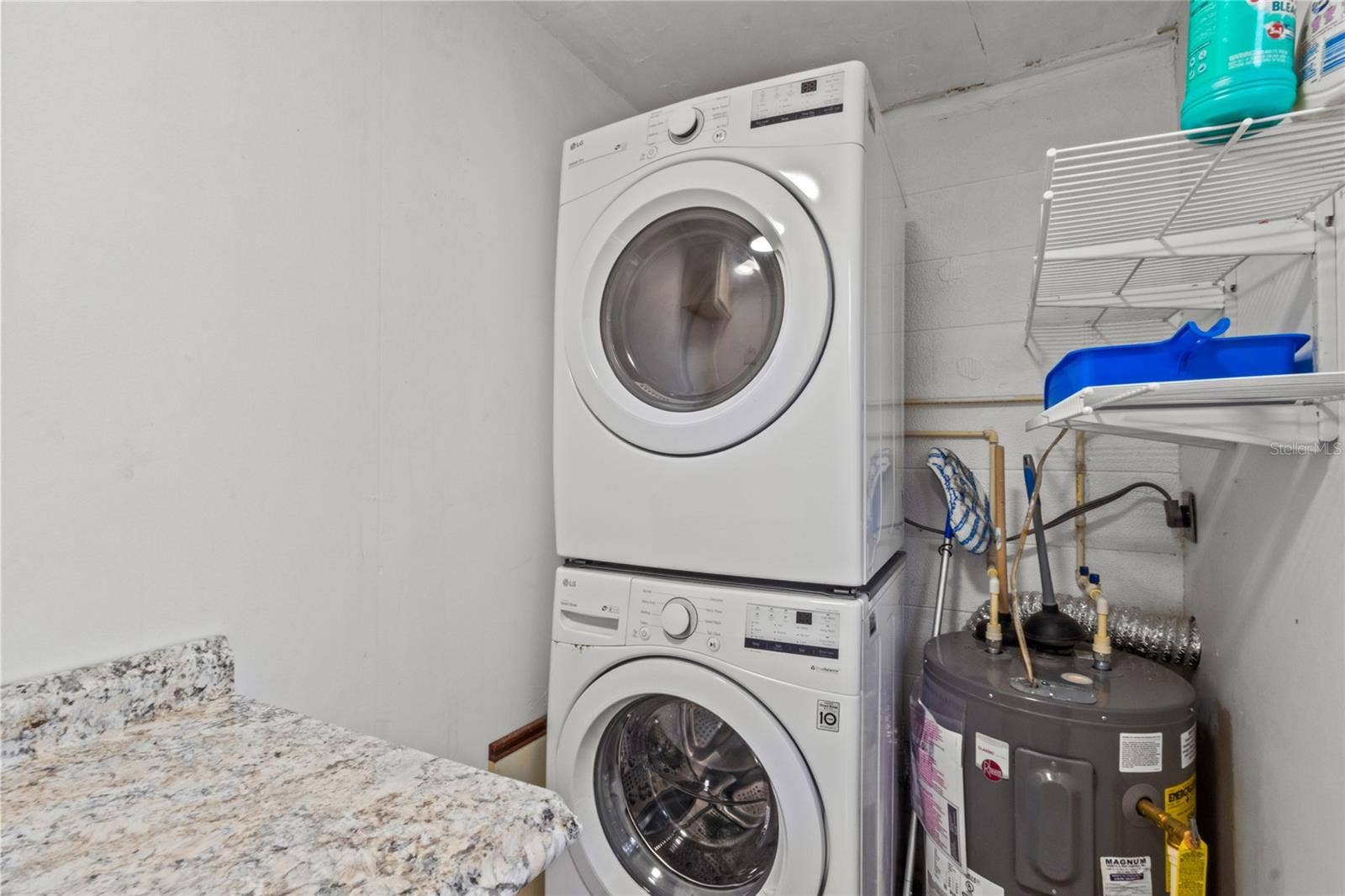 5318 17TH STREET W, Bradenton, FL 34207 Unit B Laundry