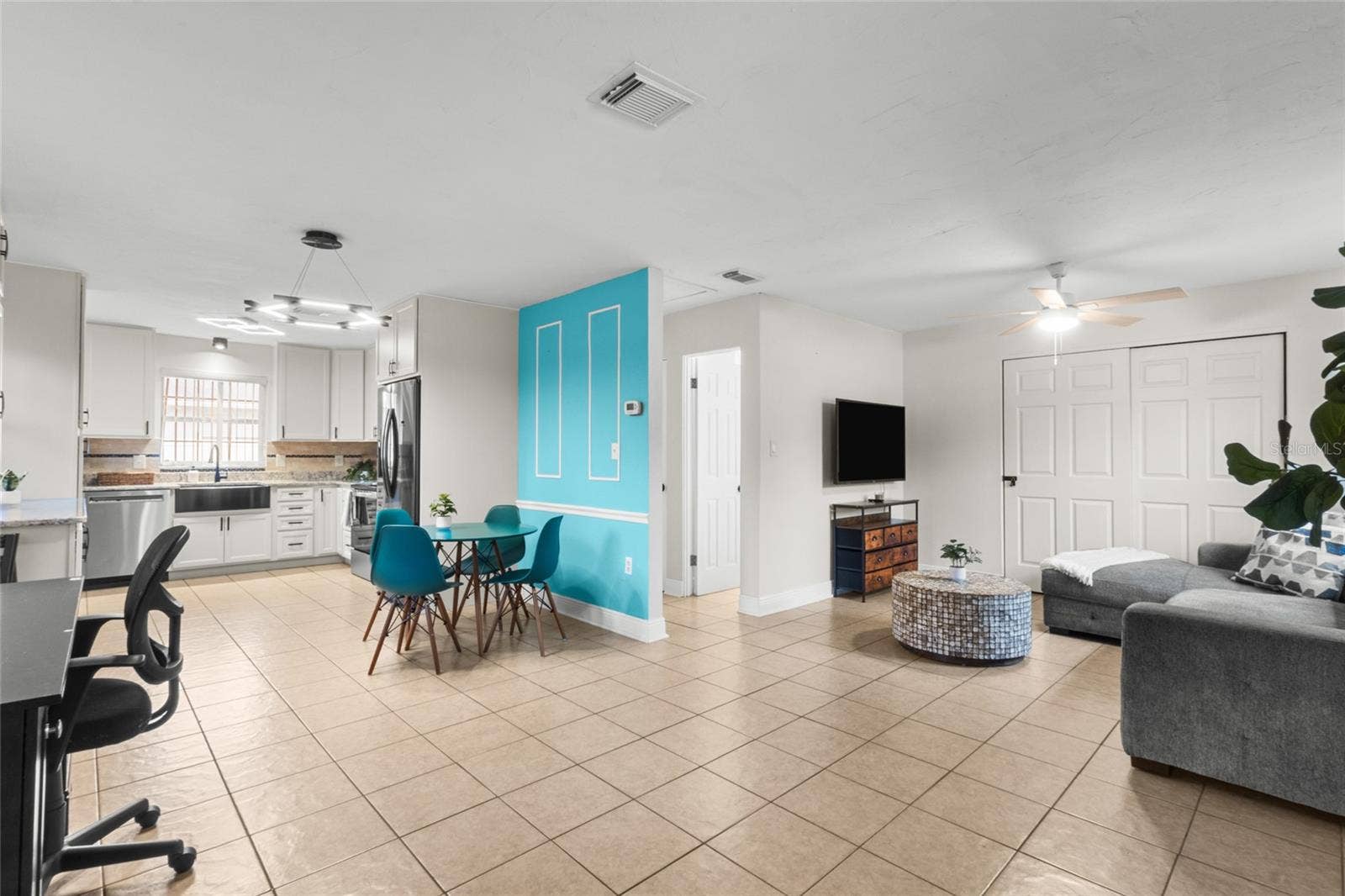 5318 17TH STREET W, Bradenton, FL 34207 Unit B