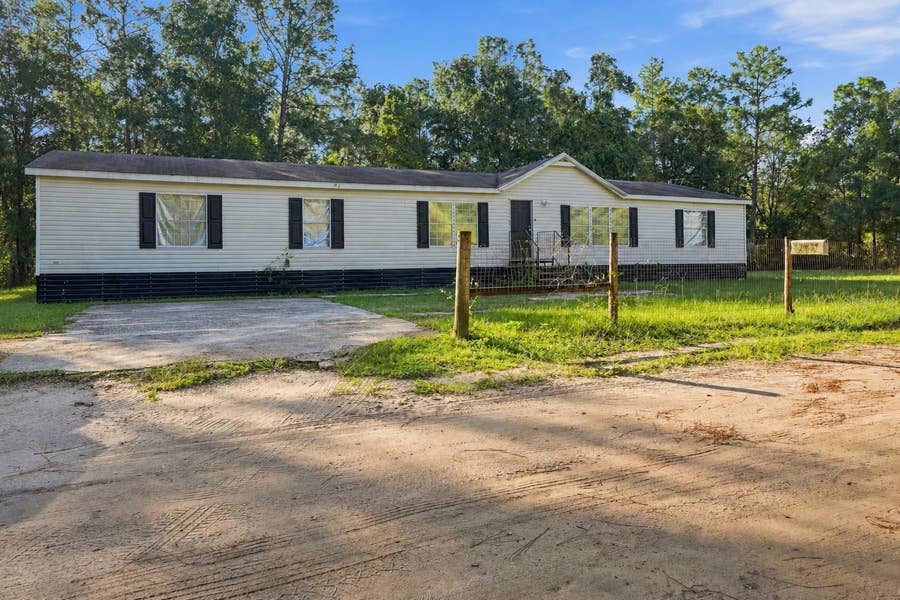 Property photo for 254 SE 7TH AVENUE, Interlachen, FL