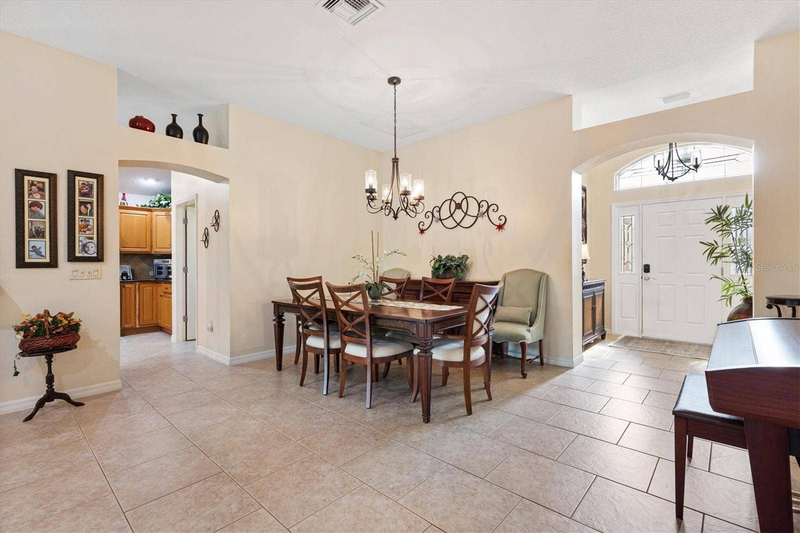 17765 SE 85TH CAUSTON COURT, The Villages, FL 32162