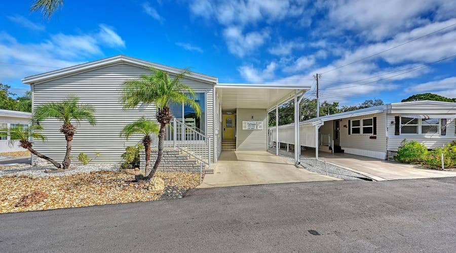 Property photo for 84 SOUTHWINDS DRIVE, Sarasota, FL