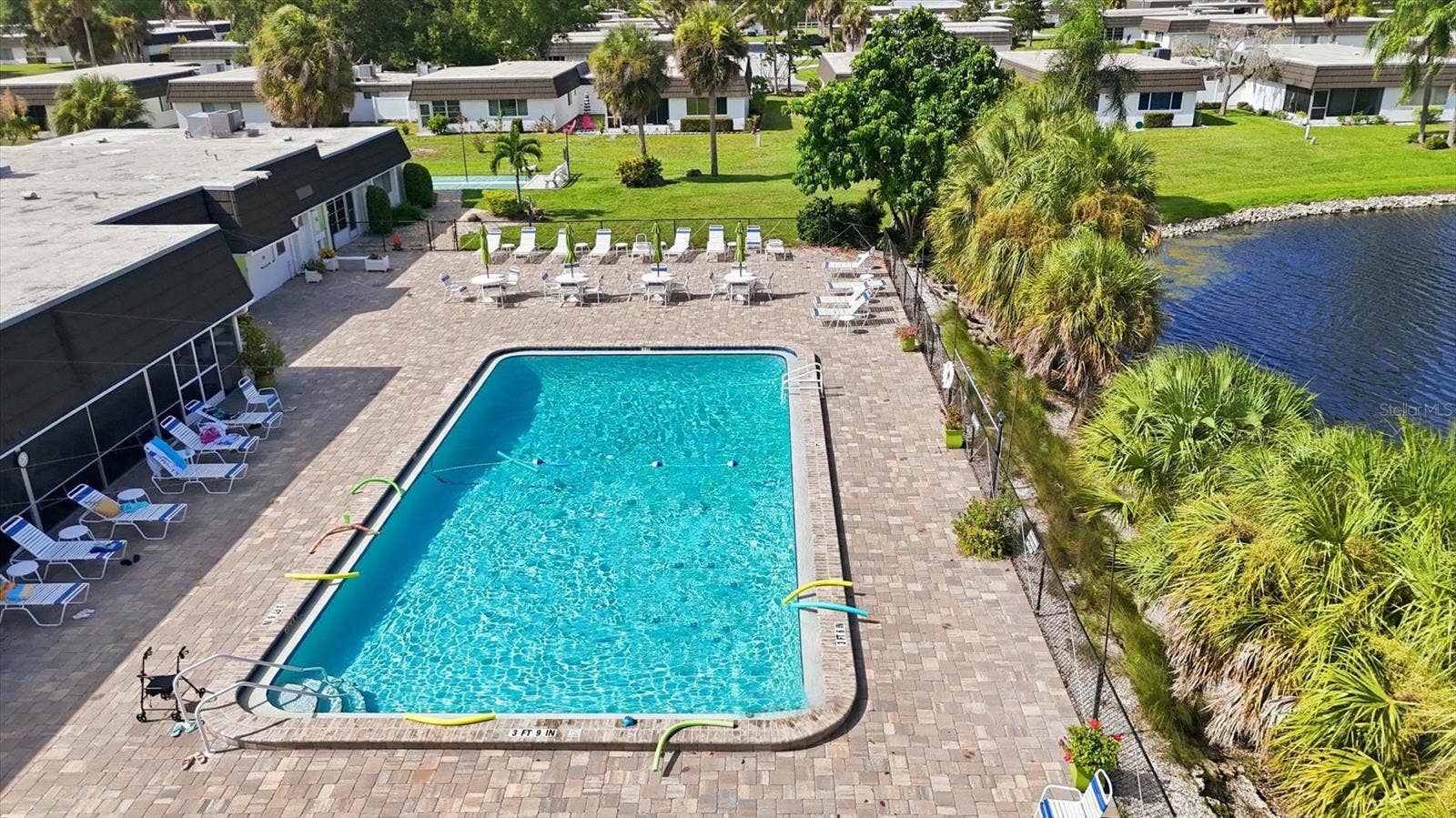3944 LAKESIDE ROAD, #160, Sarasota, FL 34232