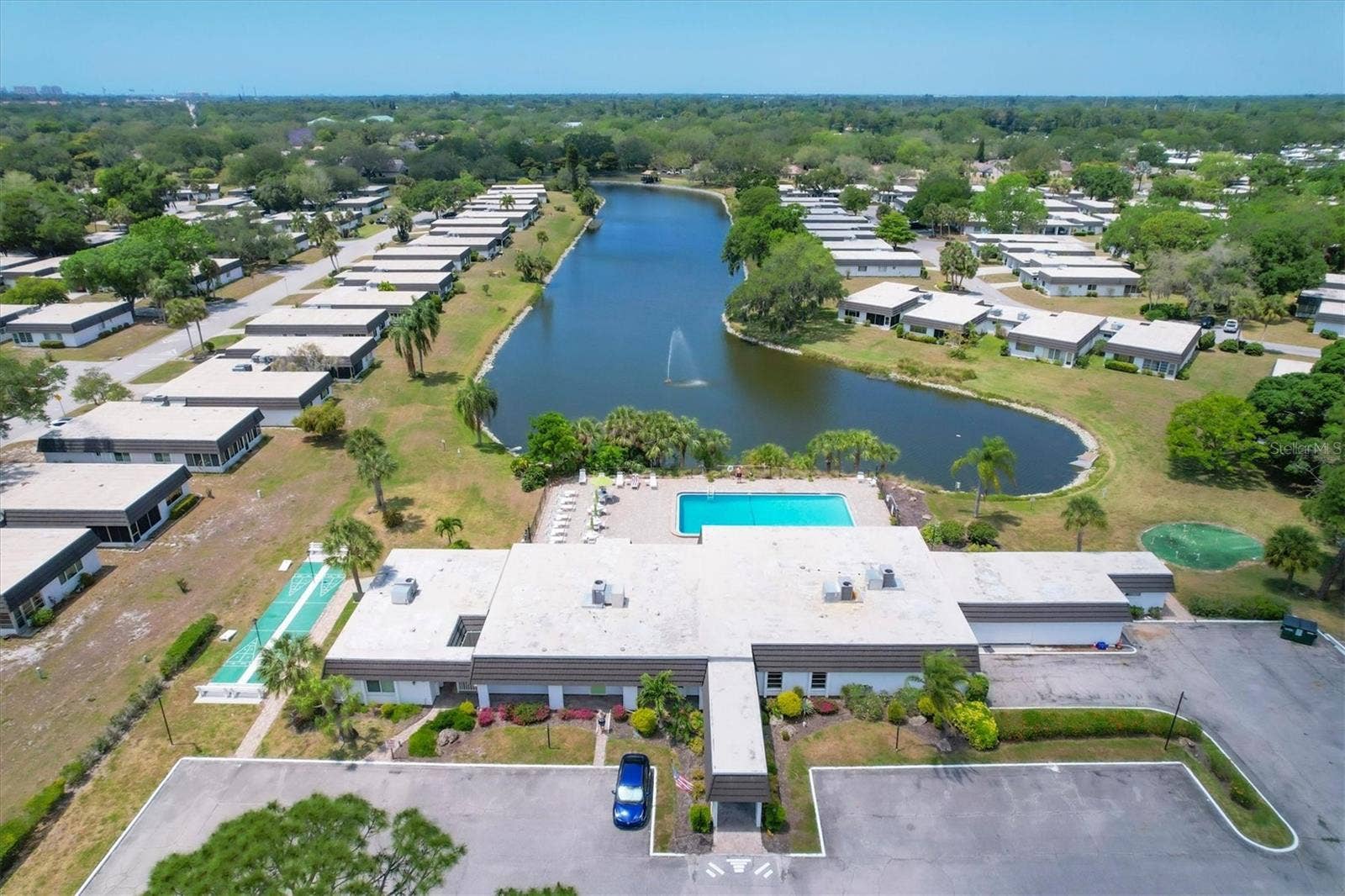 3944 LAKESIDE ROAD, #160, Sarasota, FL 34232