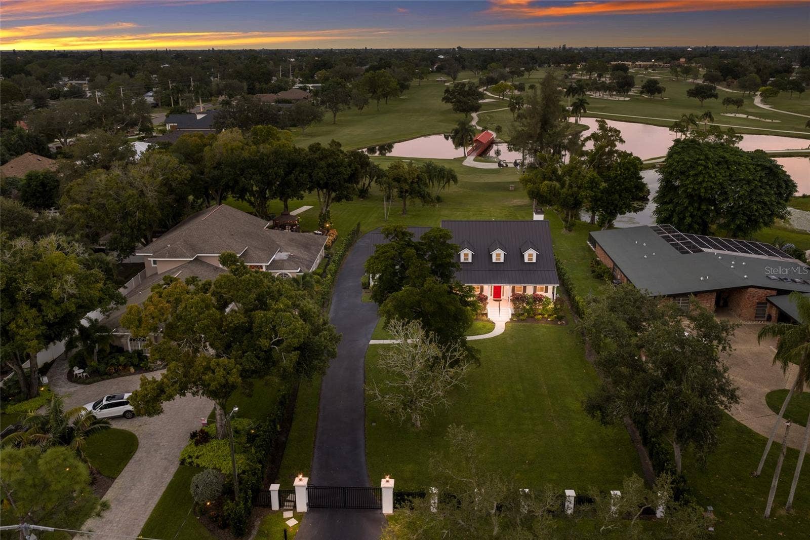 5060 18TH AVENUE W, Bradenton, FL 34209 Located on the 15th hole of the Bradenton Country Club golf course.