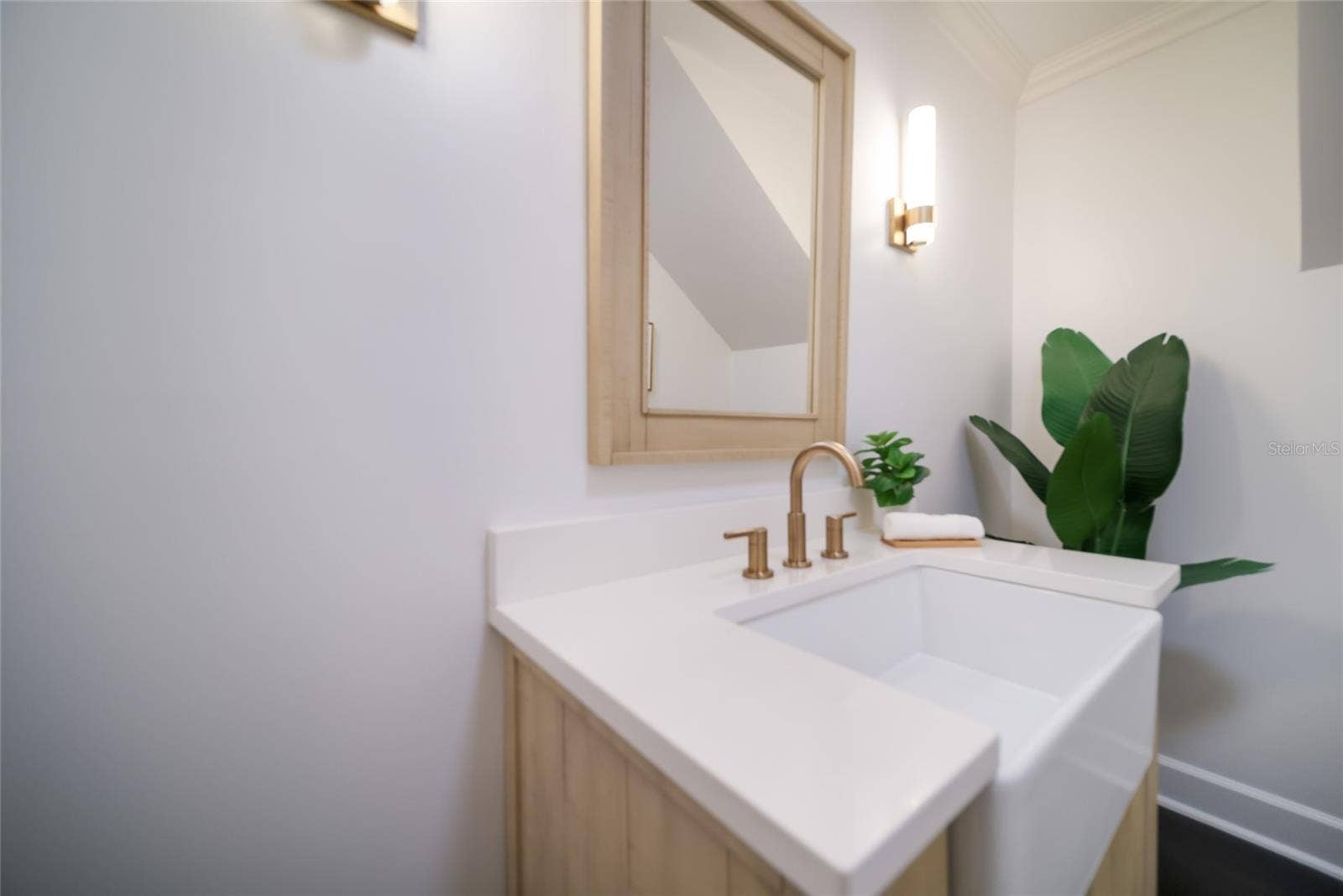 5060 18TH AVENUE W, Bradenton, FL 34209 Powder-room is on the 1st floor.