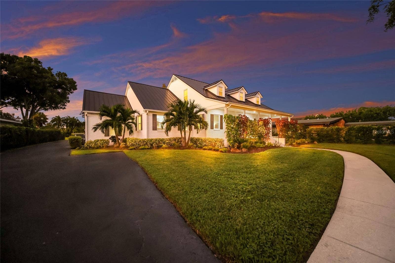 5060 18TH AVENUE W, Bradenton, FL 34209 Large yard and wonderful curb appeal.
