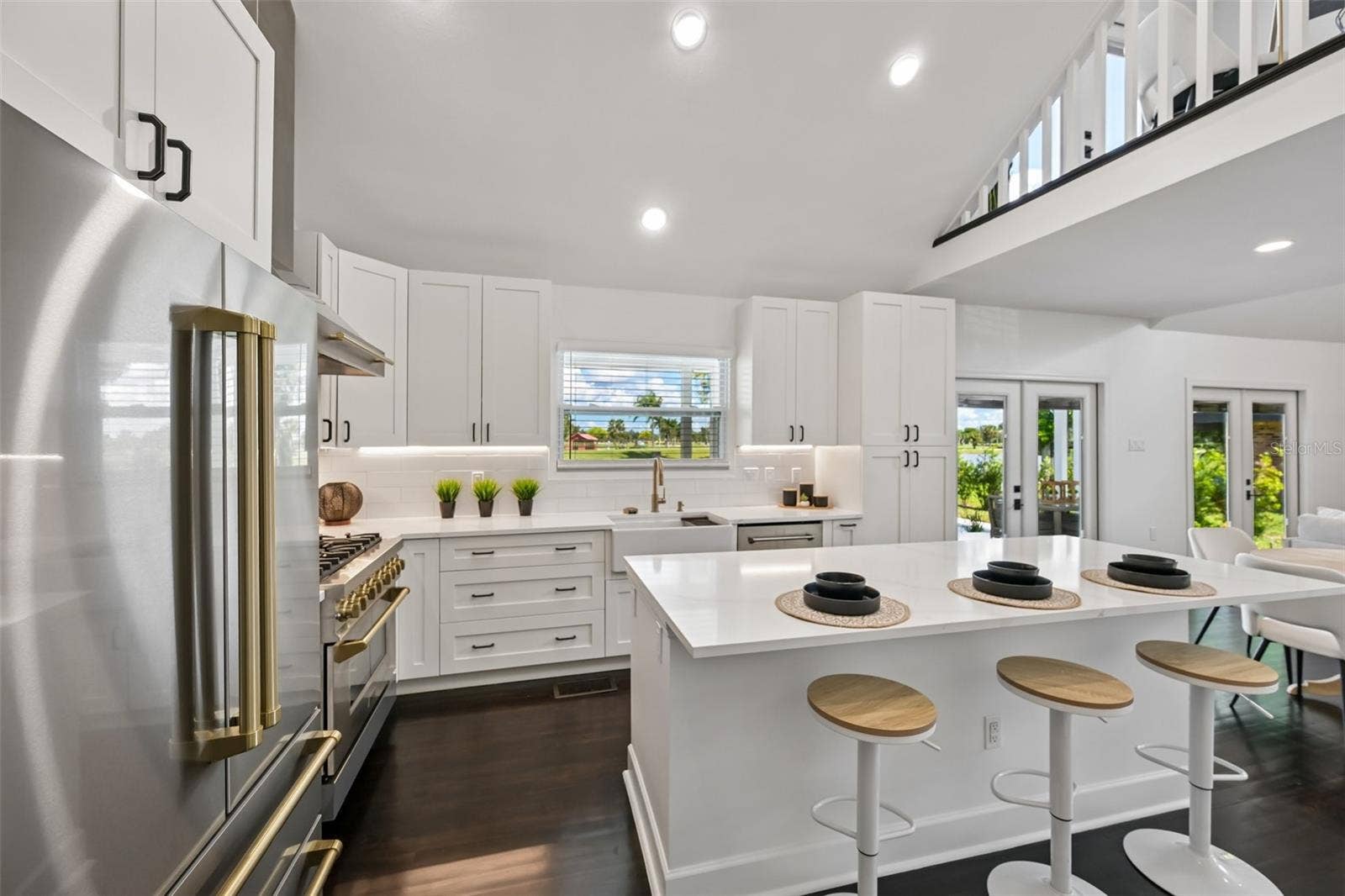 5060 18TH AVENUE W, Bradenton, FL 34209 Wonderful kitchen for entertaining