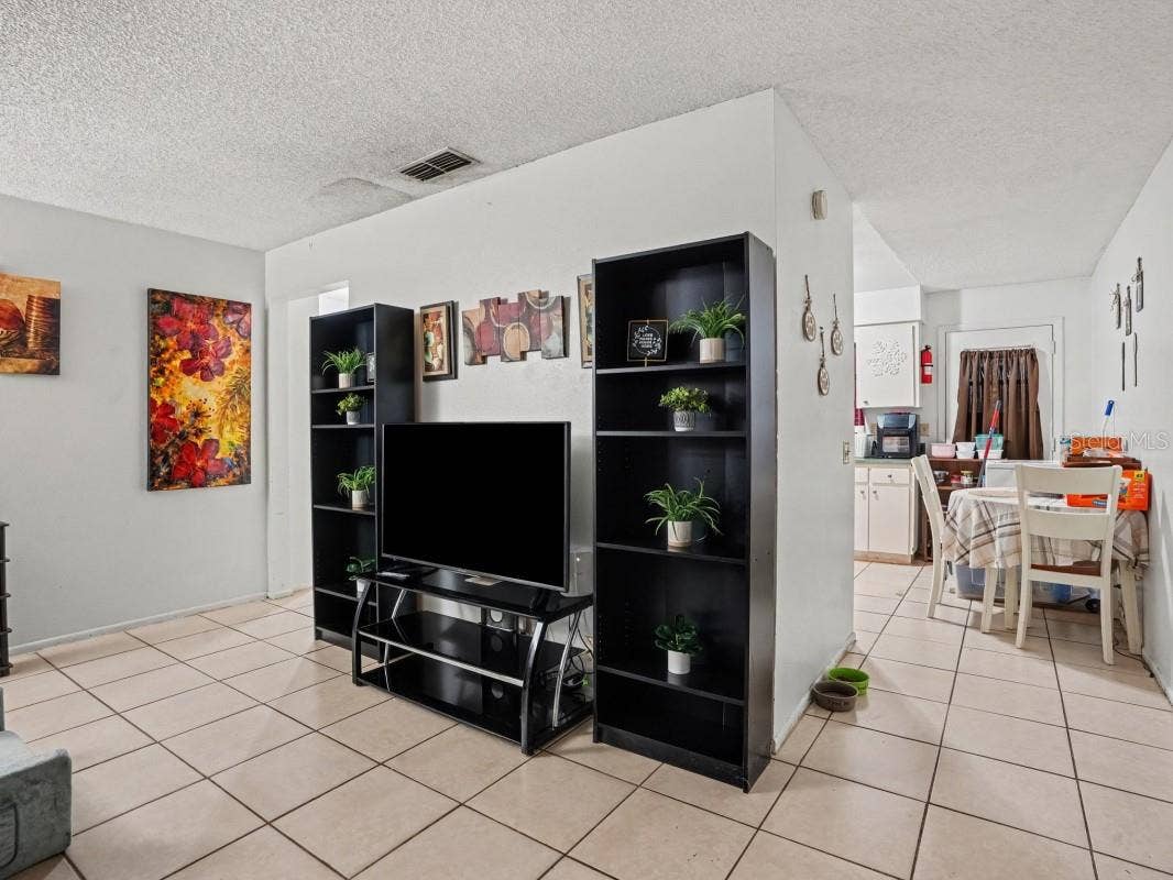 5661 STRUTHERS COURT, Winter Haven, FL 33884 5661 STRUTHERS COURT, Winter Haven, FL 33884