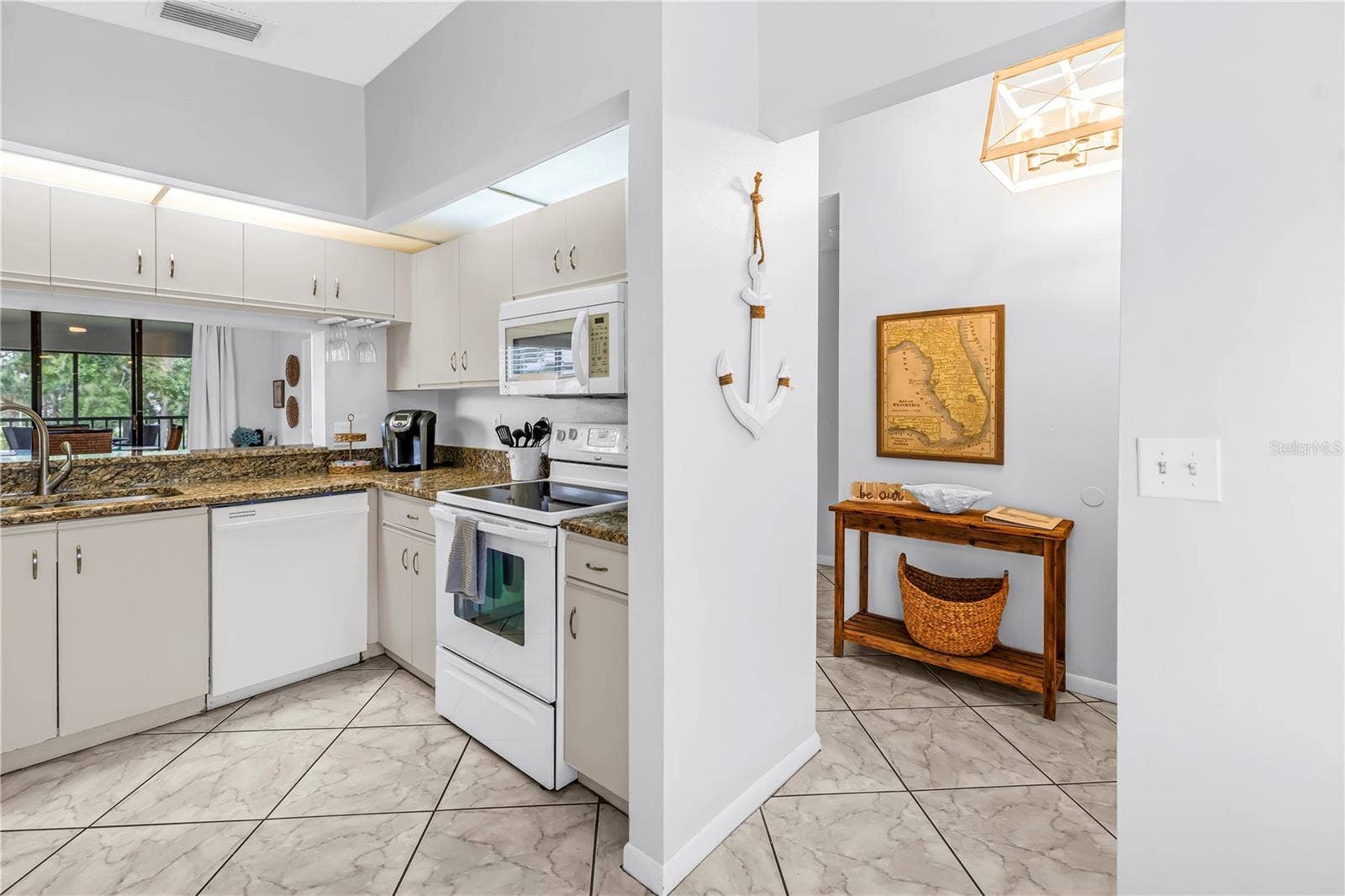 4610 47TH AVENUE W, #201, Bradenton, FL 34210 4610 47TH AVENUE W, #201, Bradenton, FL 34210