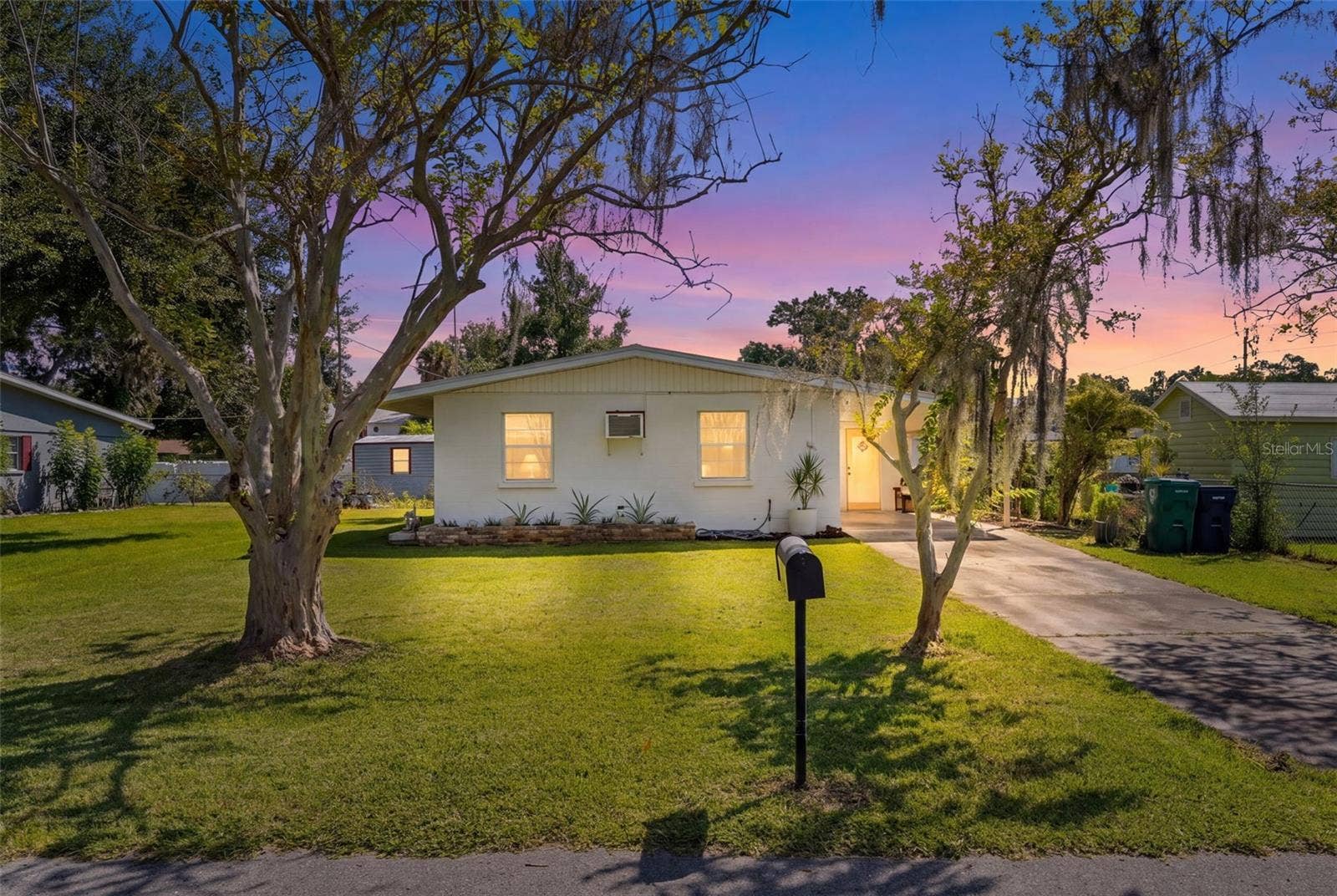 704 19TH AVENUE W, Palmetto, FL 34221 704 19TH AVENUE W, Palmetto, FL 34221