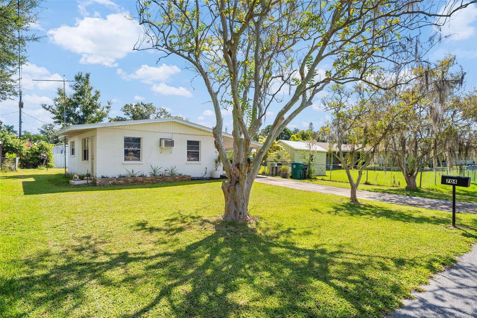 704 19TH AVENUE W, Palmetto, FL 34221 704 19TH AVENUE W, Palmetto, FL 34221