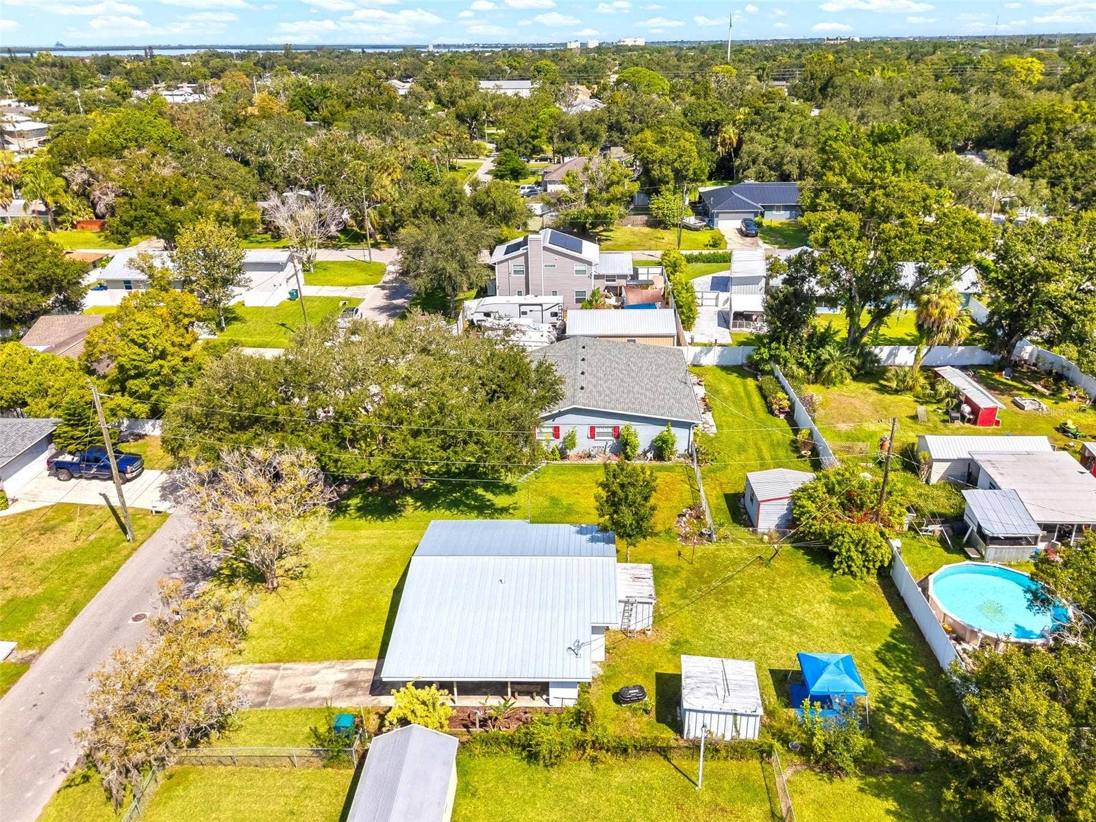 704 19TH AVENUE W, Palmetto, FL 34221 704 19TH AVENUE W, Palmetto, FL 34221