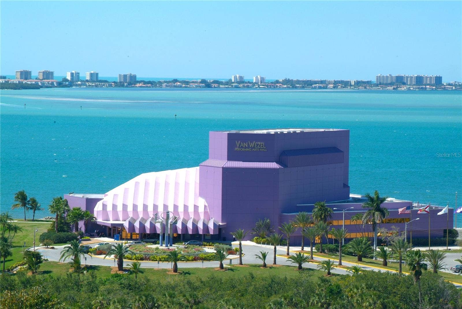 6256 DONNINGTON COURT, Sarasota, FL 34238 Performing arts alive at the Van Wezel