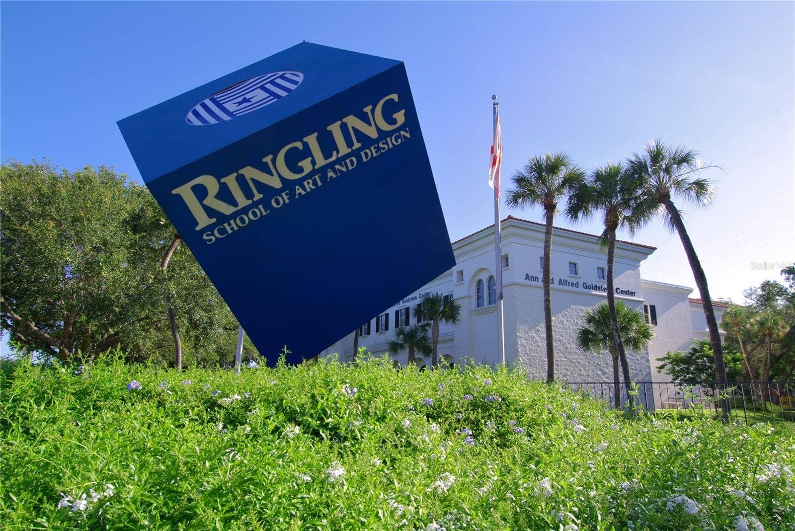 6256 DONNINGTON COURT, Sarasota, FL 34238 Downtown Sarasota Ringling College of Art and Design.