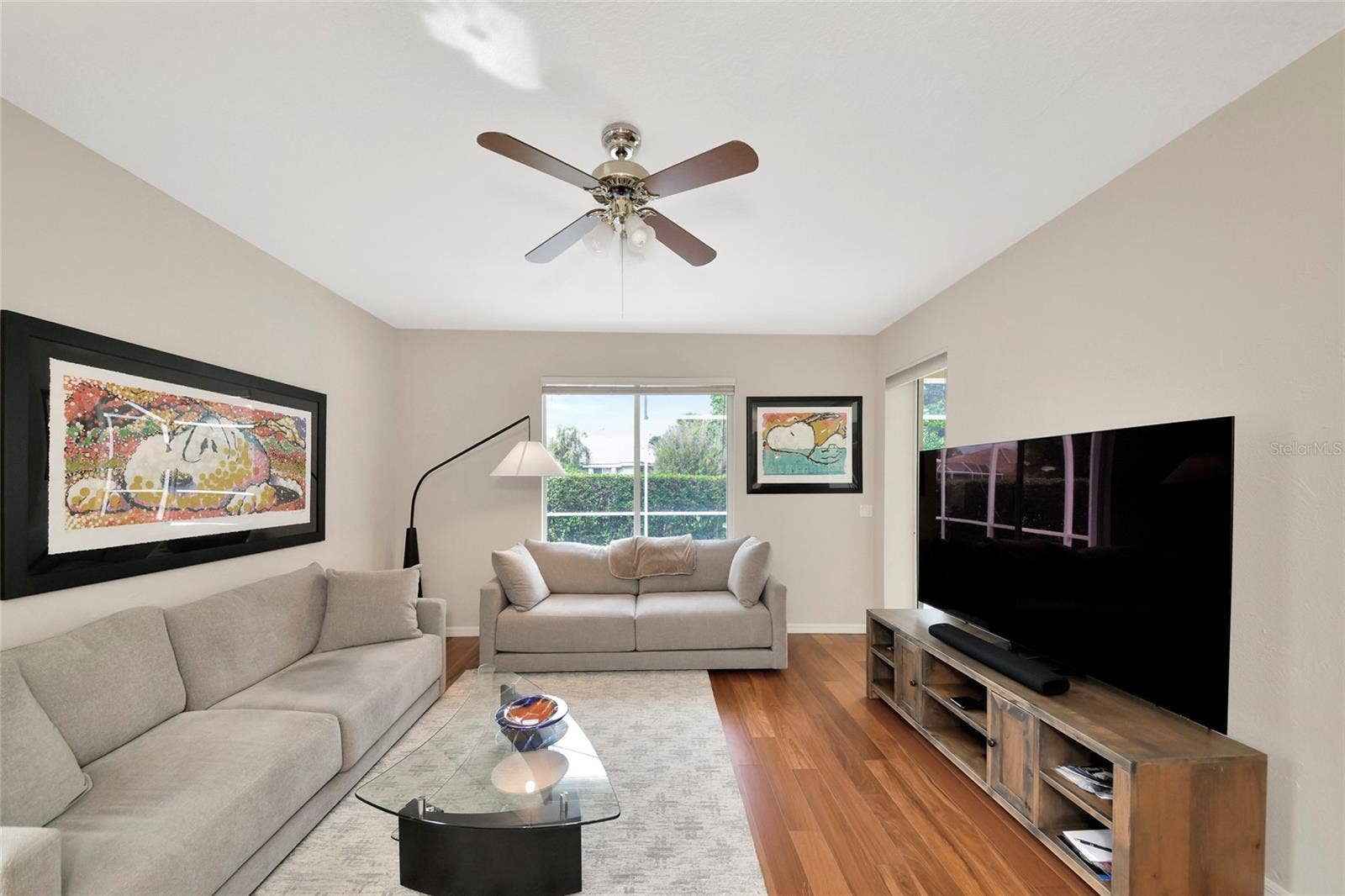 6256 DONNINGTON COURT, Sarasota, FL 34238 Family room off kitchen.