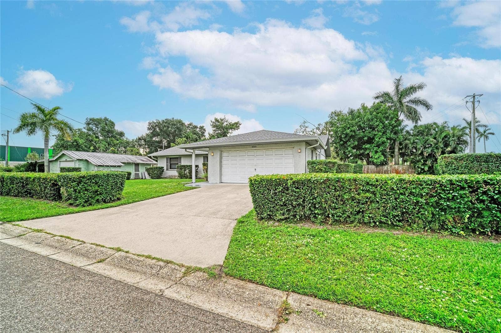 4205 4TH AVENUE W, Bradenton, FL 34209