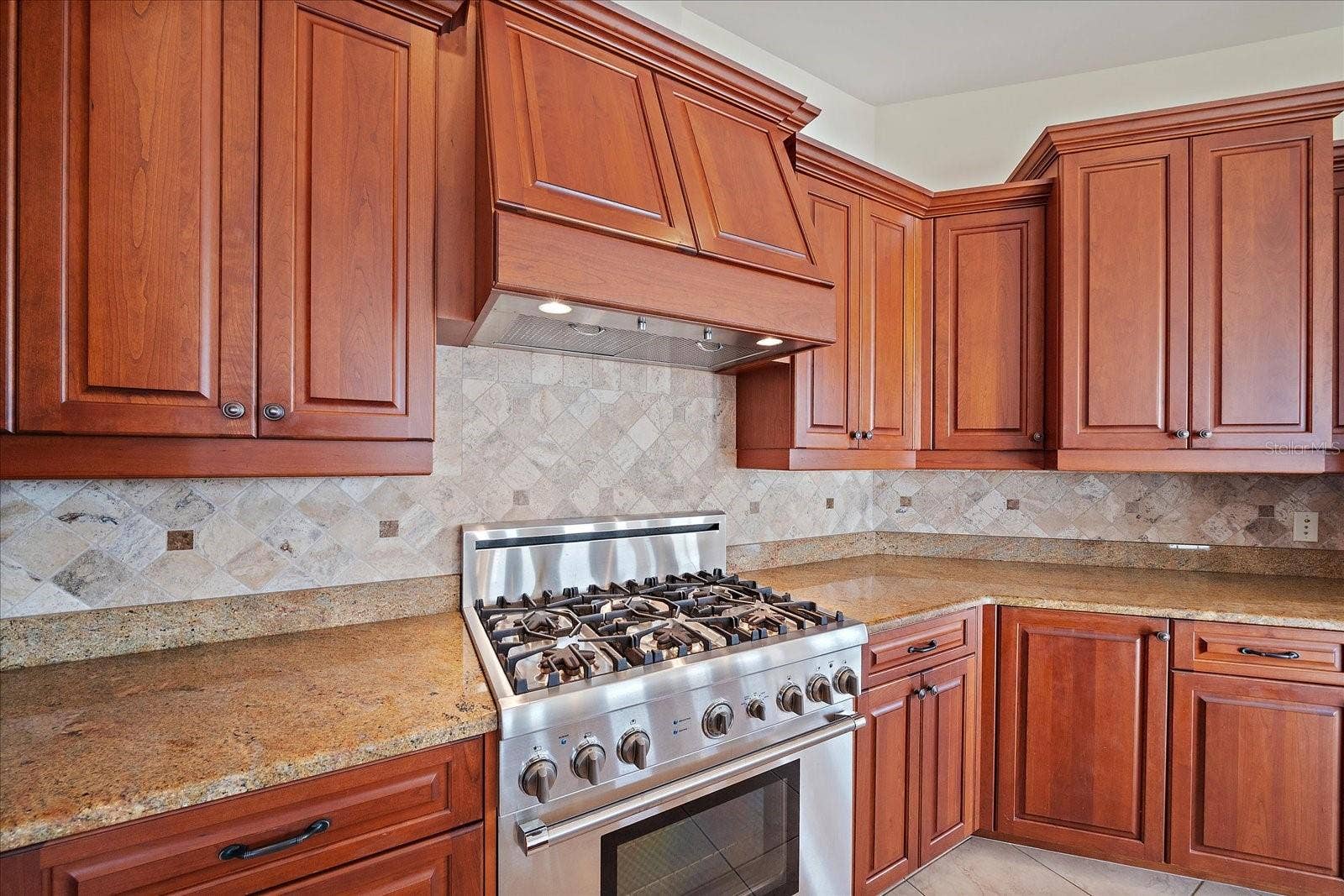 1905 MISSISSIPPI AVENUE, Englewood, FL 34224 Kitchen