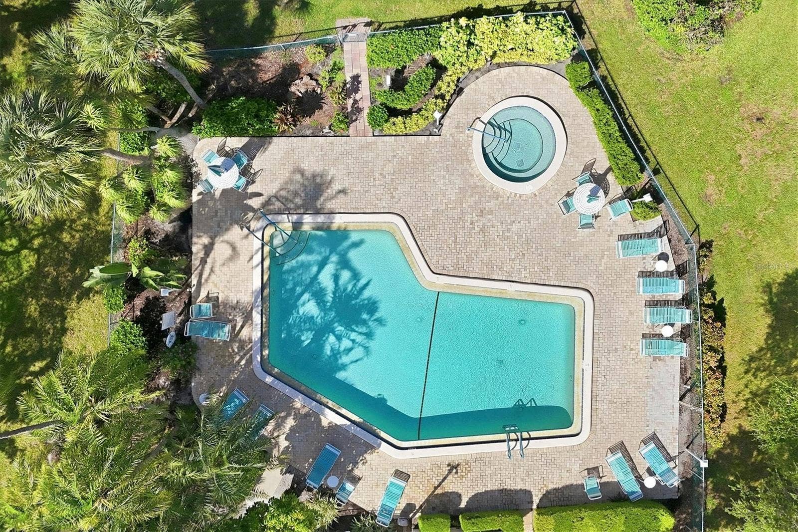 753 OAKVIEW DRIVE, Bradenton, FL 34210 753 OAKVIEW DRIVE, Bradenton, FL 34210