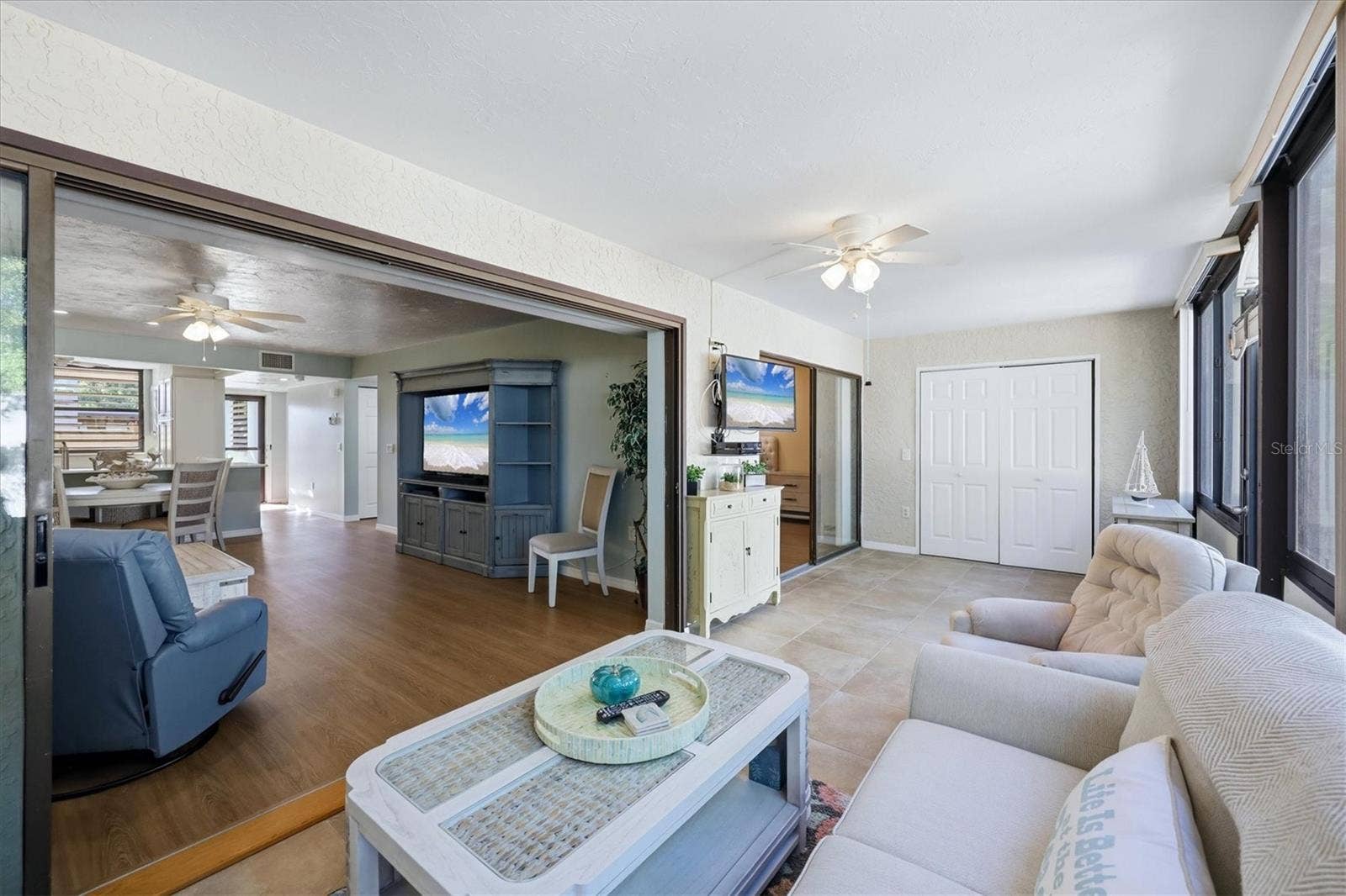 753 OAKVIEW DRIVE, Bradenton, FL 34210 753 OAKVIEW DRIVE, Bradenton, FL 34210