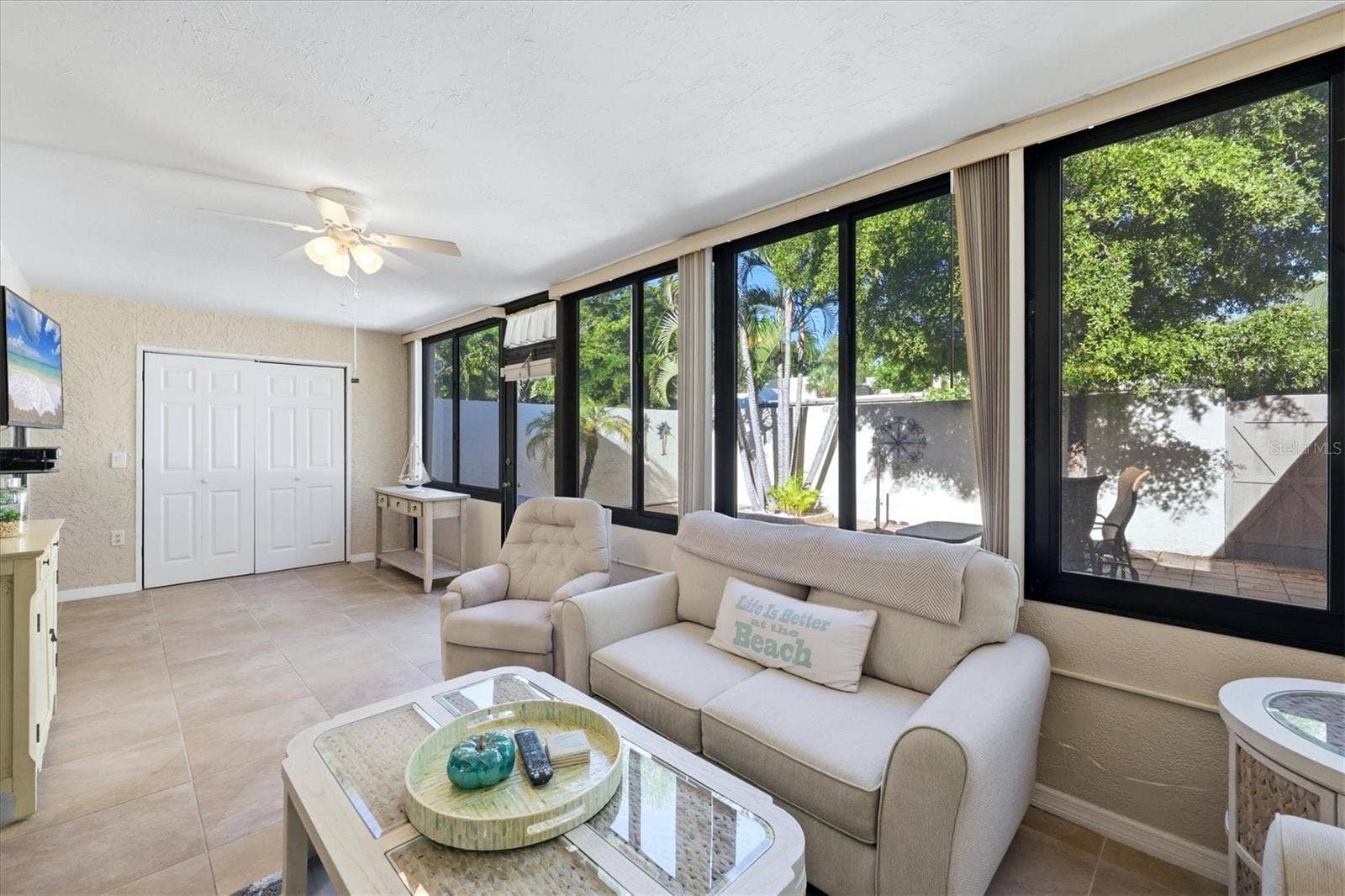 753 OAKVIEW DRIVE, Bradenton, FL 34210 753 OAKVIEW DRIVE, Bradenton, FL 34210